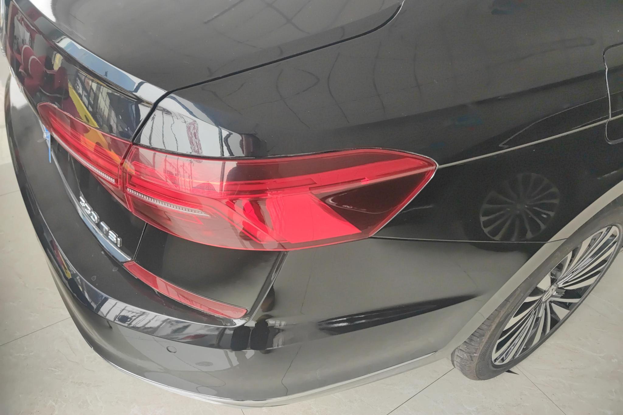 Volkswagen Passat 2019 330TSI Luxury VI