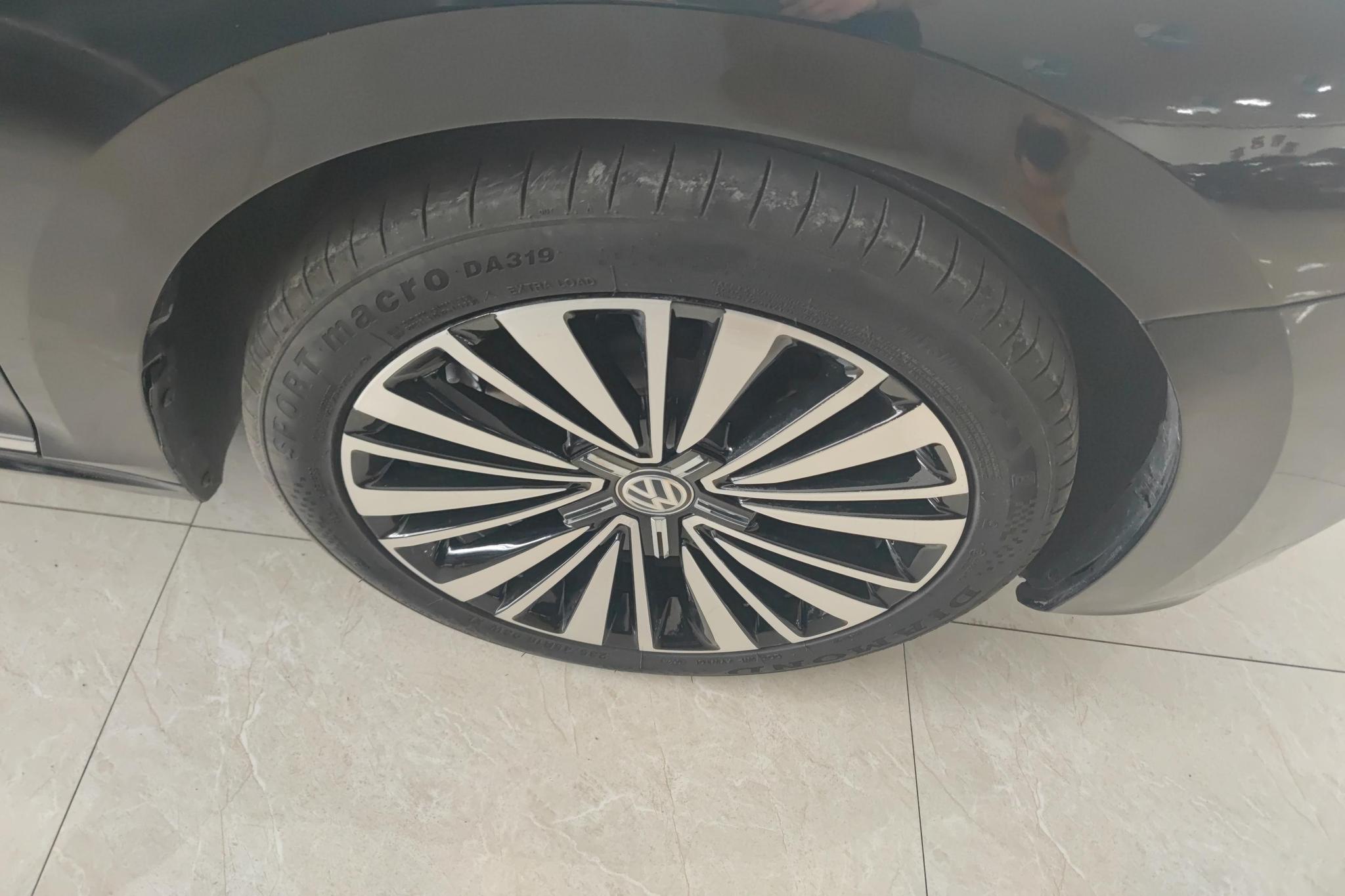 Volkswagen Passat 2019 330TSI Luxury VI