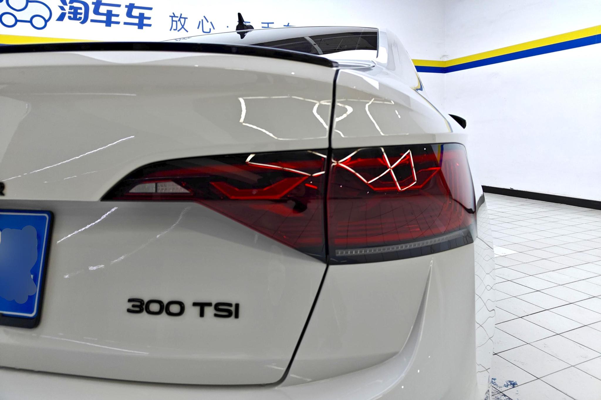 Volkswagen Sagitar 2023 300TSI DSG