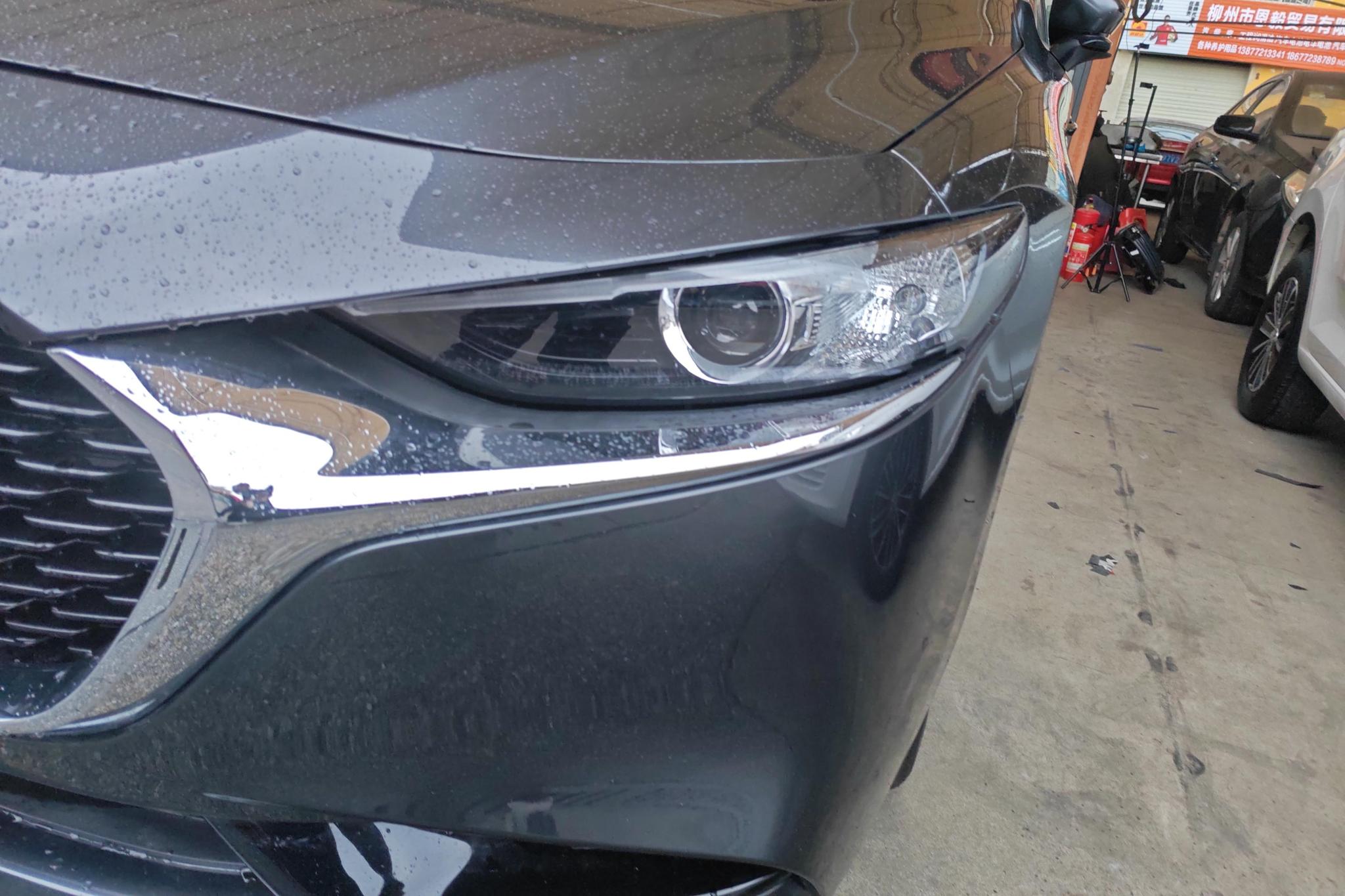 Mazda Mazda3 3 2022 2.0L AT