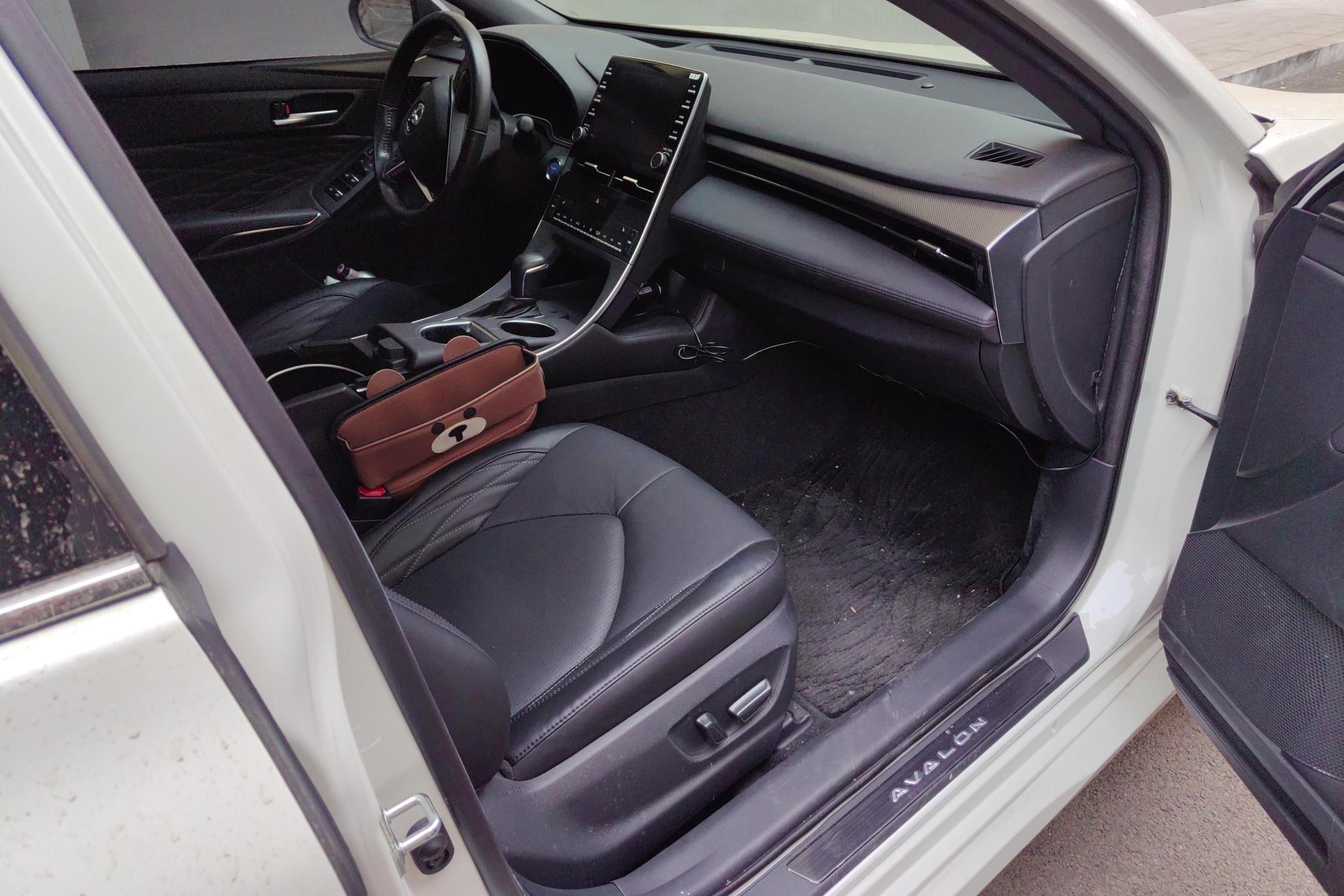 Toyota Avalon 2019 2.5L XLE Luxury VI