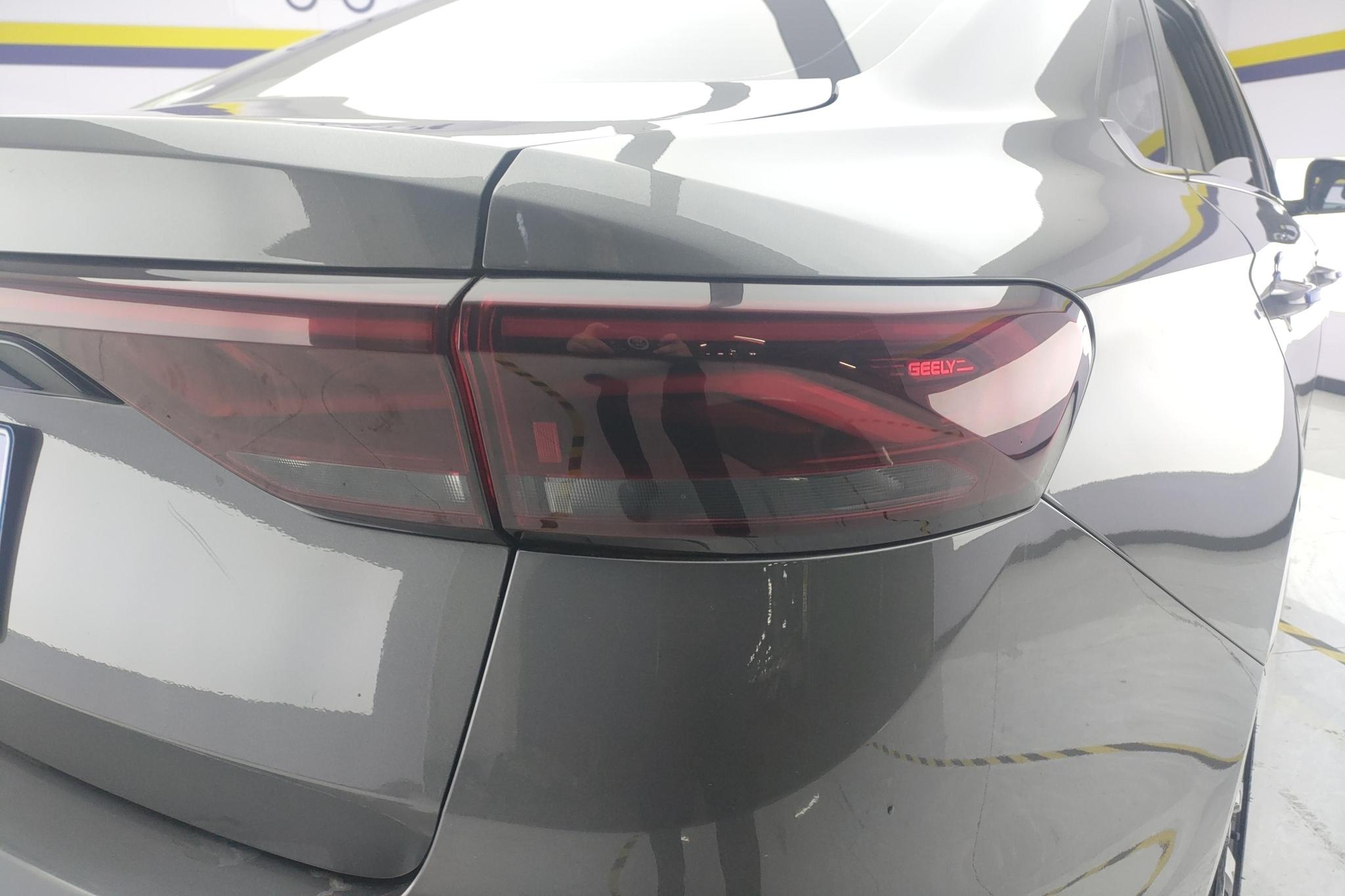 Geely Emgrand 2022 4 1.5L CVT Luxury