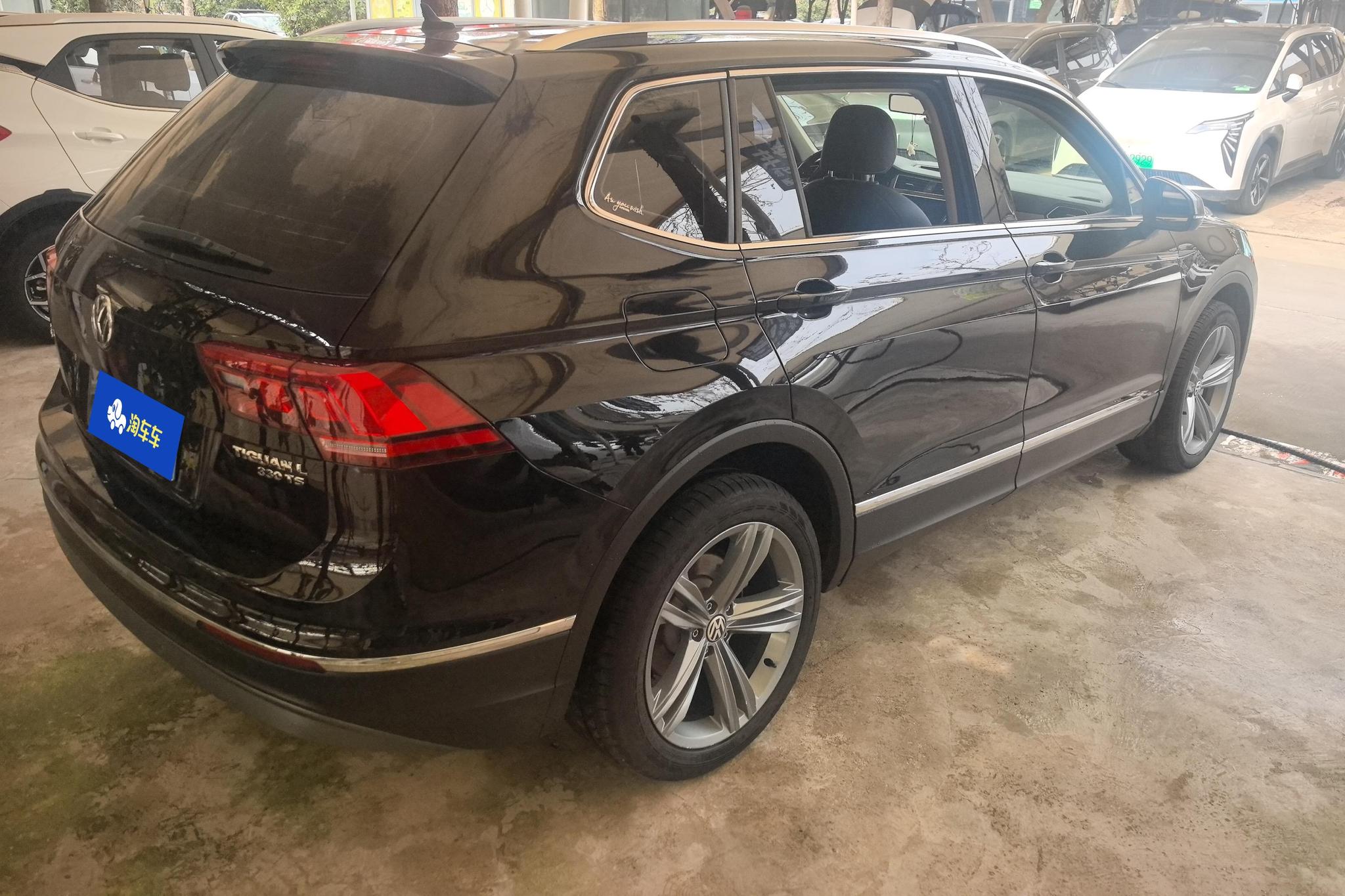 Volkswagen Tiguan L L 2019 330TSI AT Comfort VI