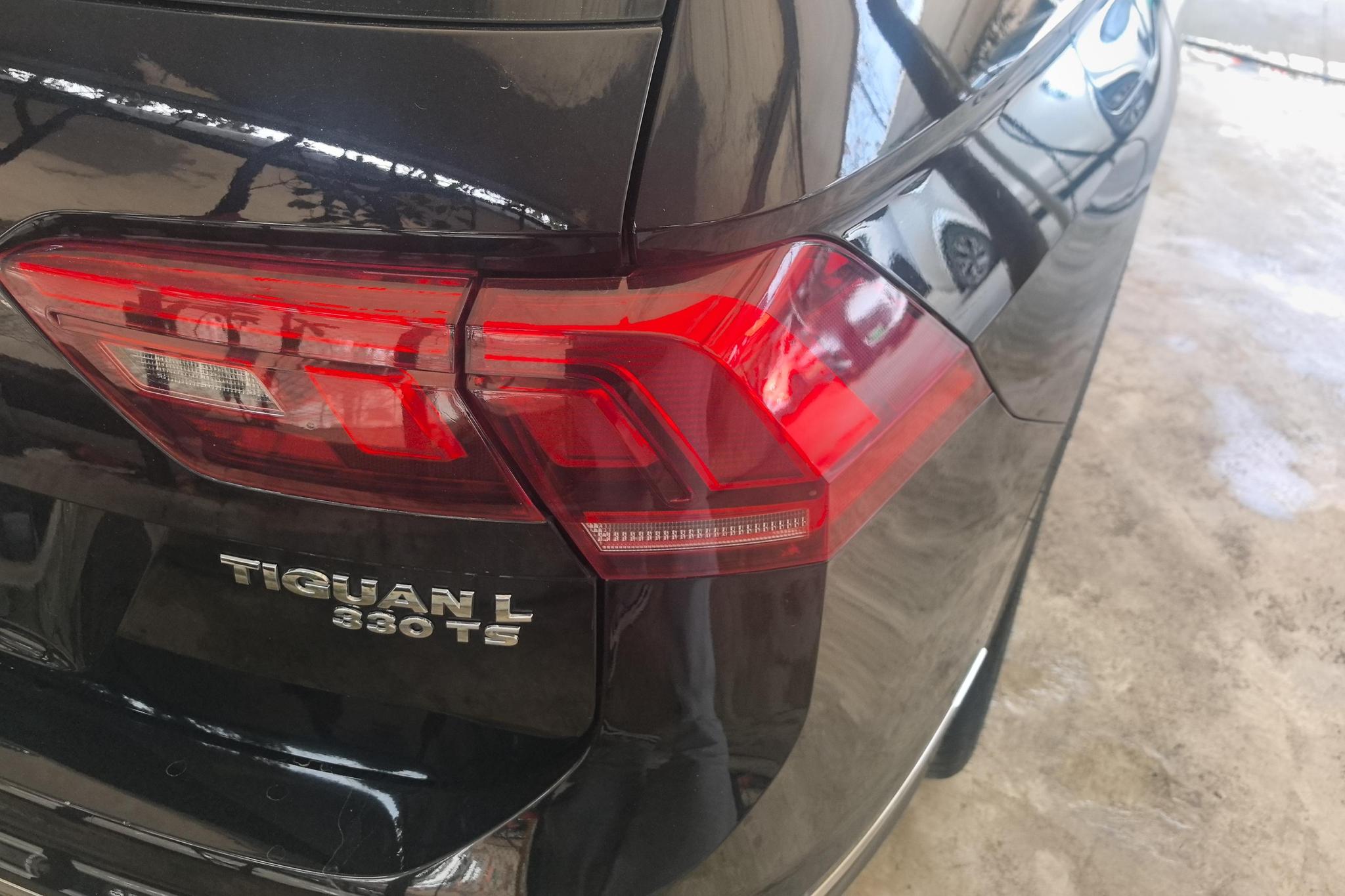 Volkswagen Tiguan L L 2019 330TSI AT Comfort VI