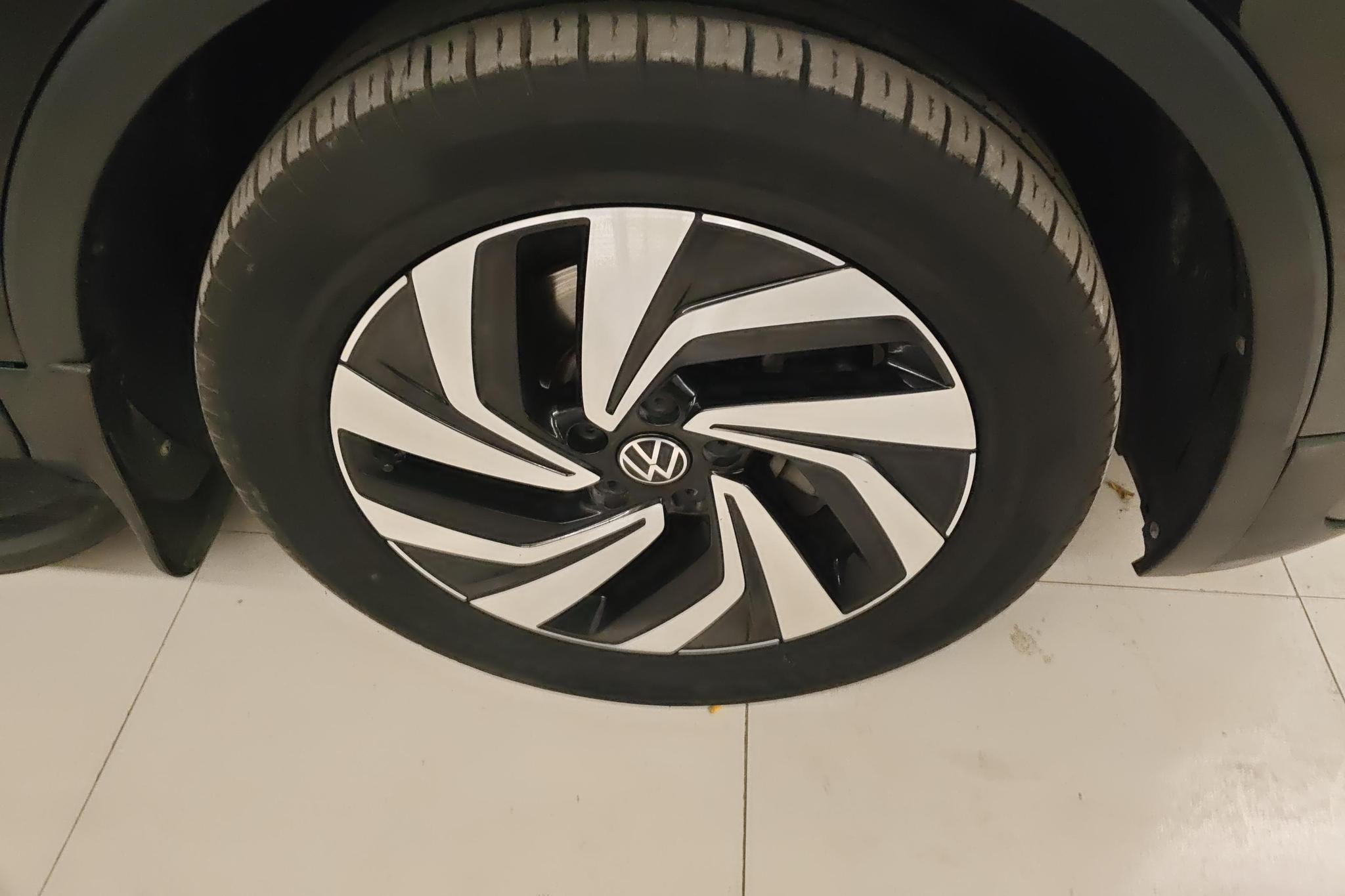 Volkswagen Tiguan L L 2022 330TSI AT Smart