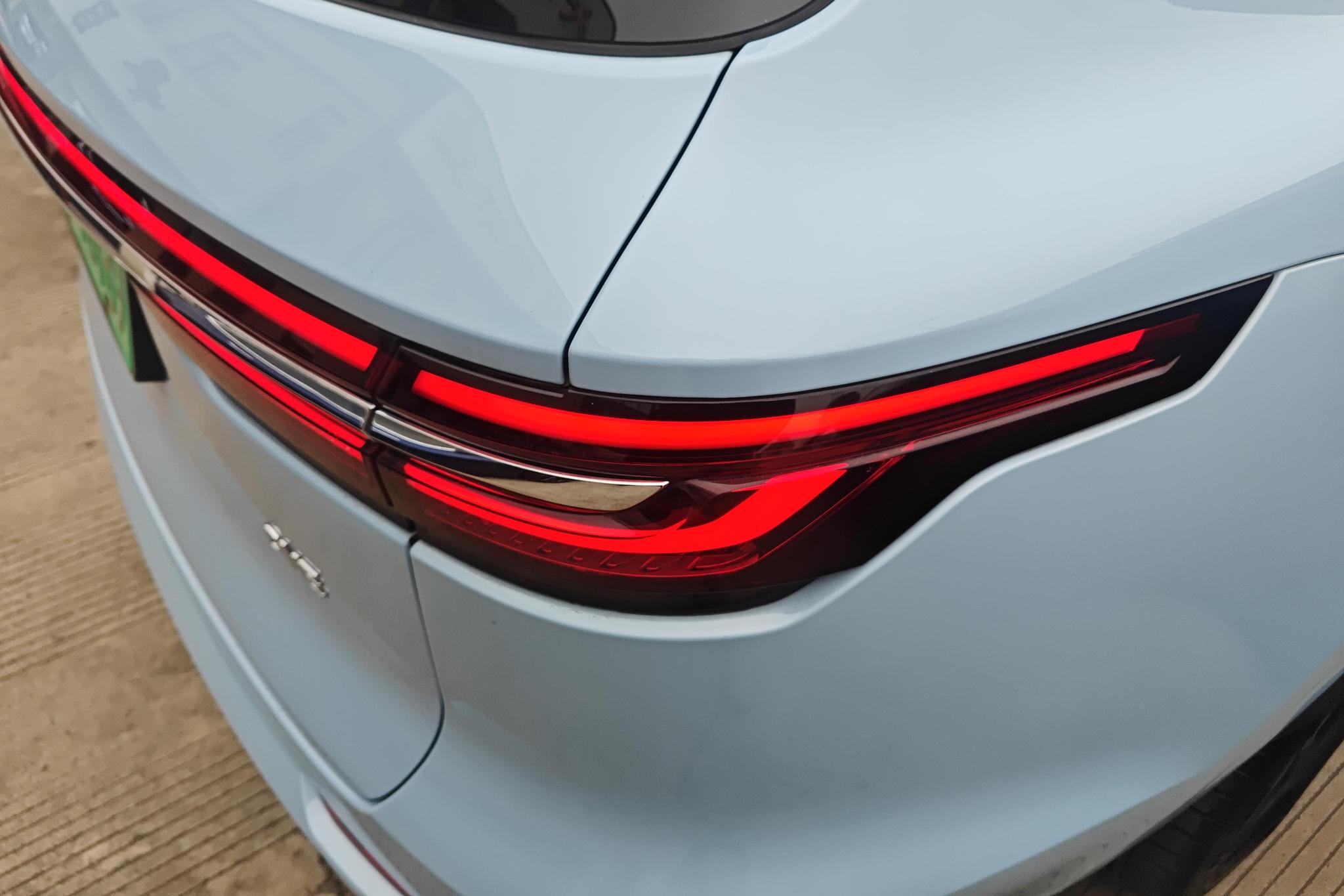 Li Auto ONE 2021 6 мест