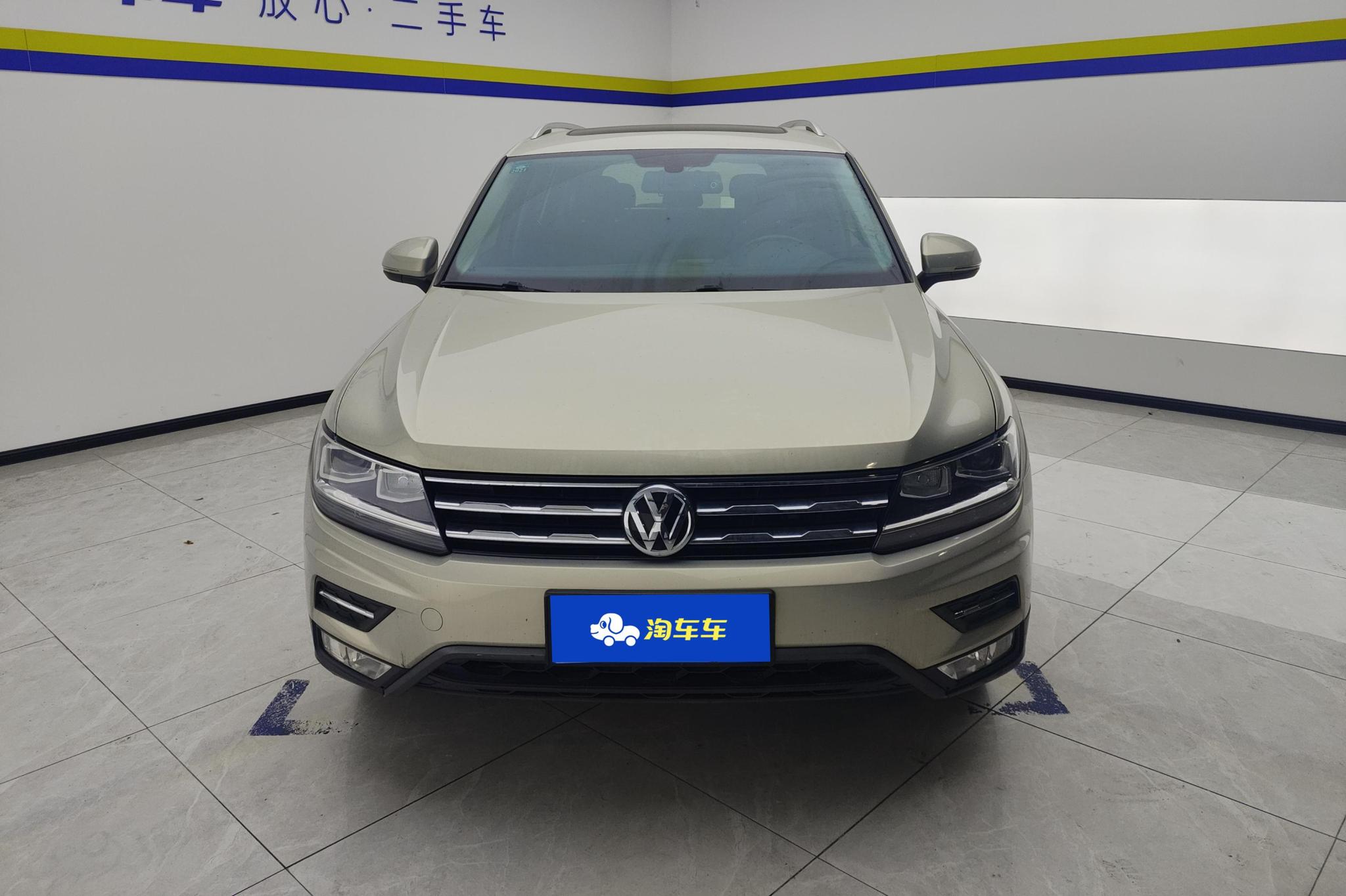Volkswagen Tiguan L L 2019 330TSI AT Comfort VI