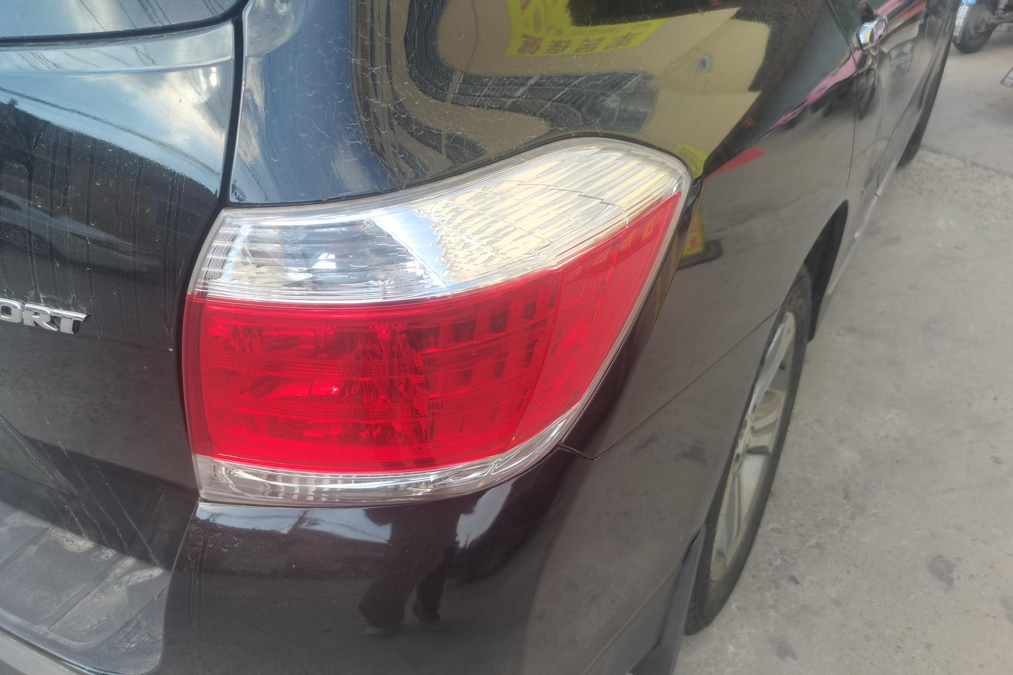 Toyota Highlander 2012 2.7L 7 мест Luxury