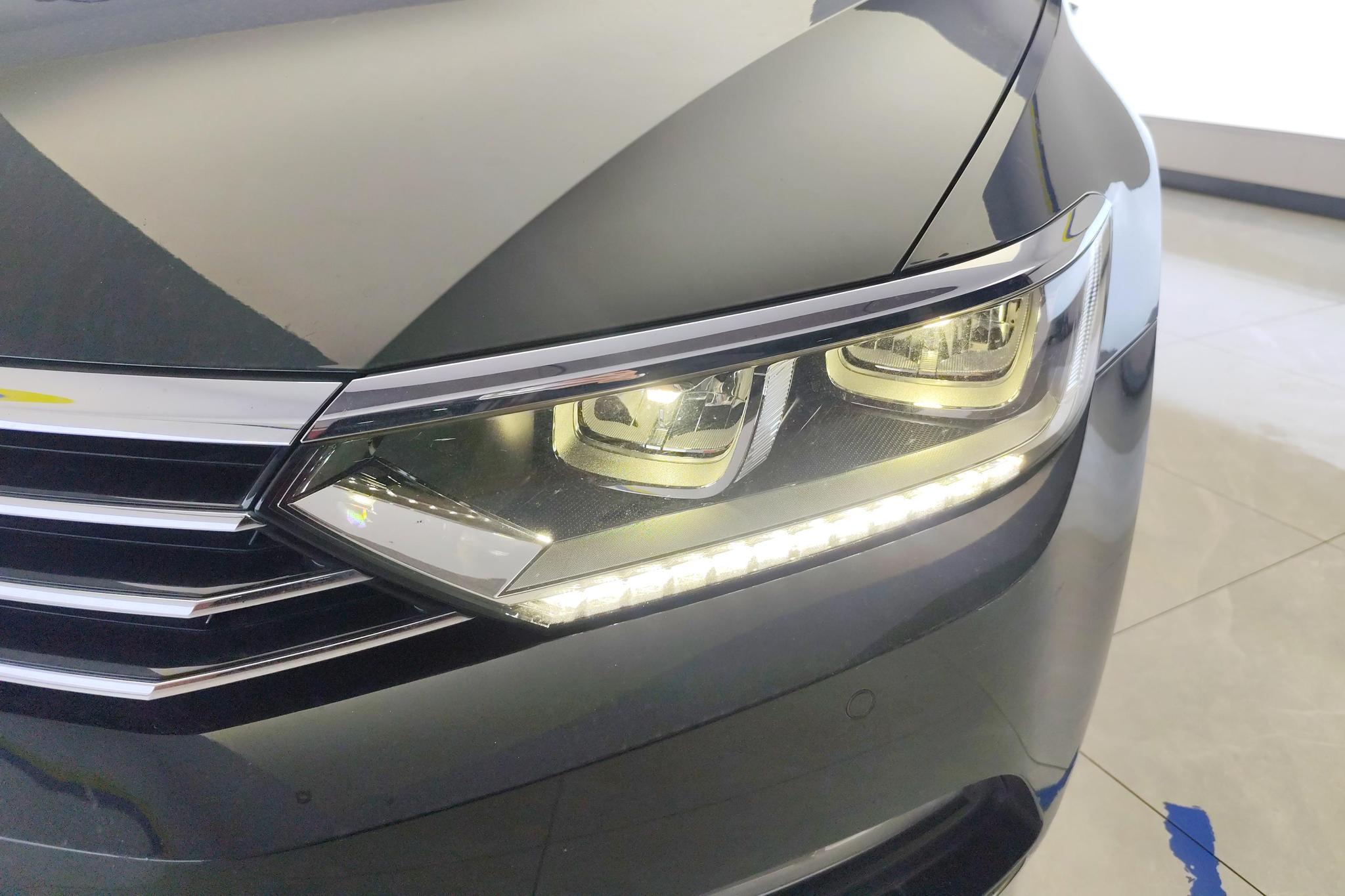 Volkswagen Magotan 2019 330TSI DSG Luxury VI