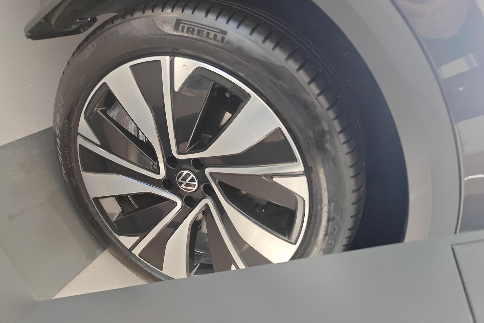 Volkswagen Viloran 2022 380TSI Luxury Pro 6 мест