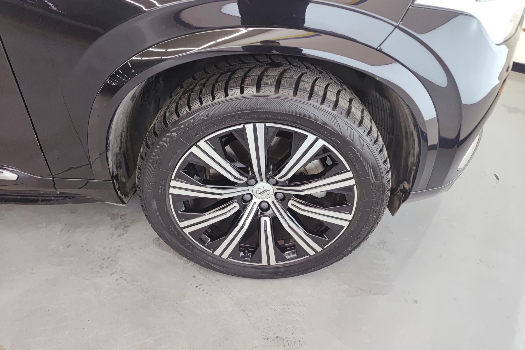 Volvo XC90 2021 B5 Luxury 5 мест