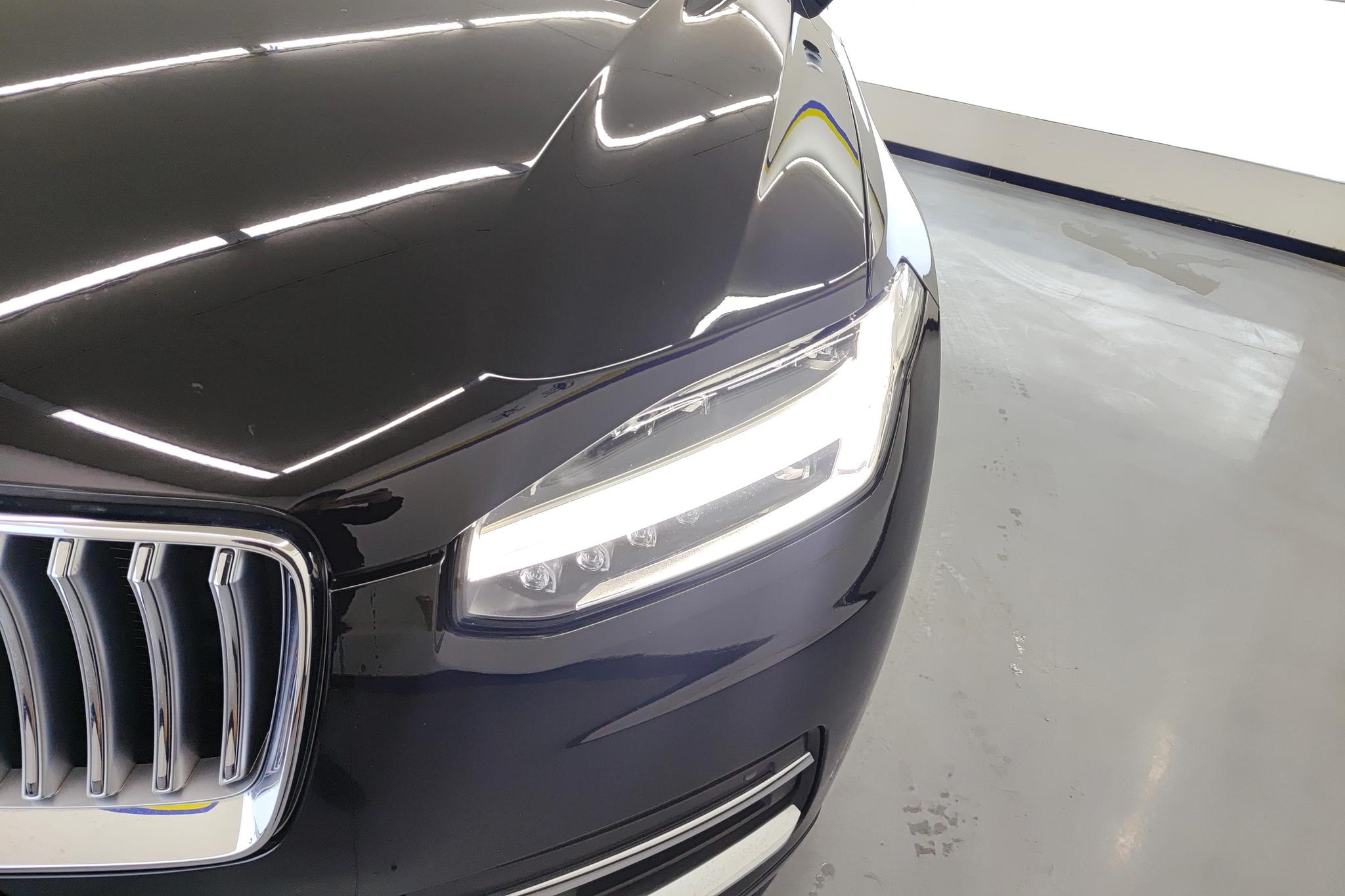 Volvo XC90 2021 B5 Luxury 5 мест
