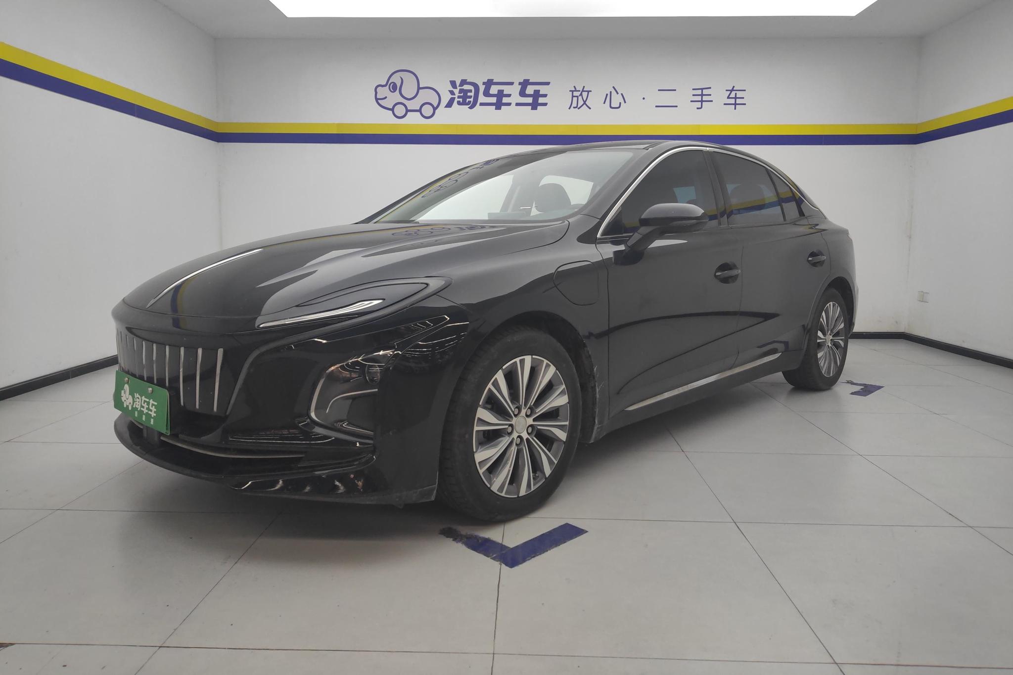 Hongqi E-QM5