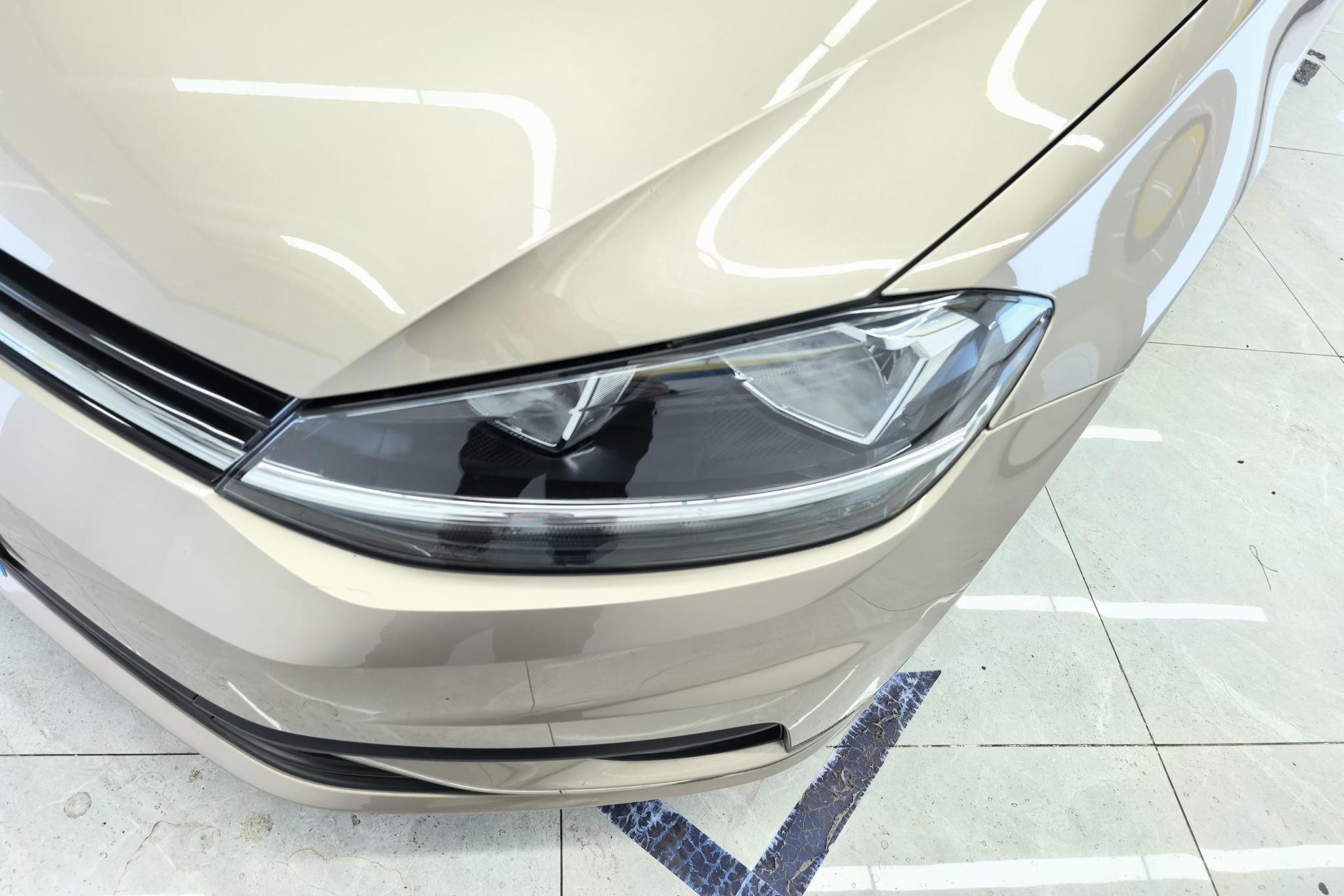 Volkswagen Golf 2018 1.6L AT Fashion