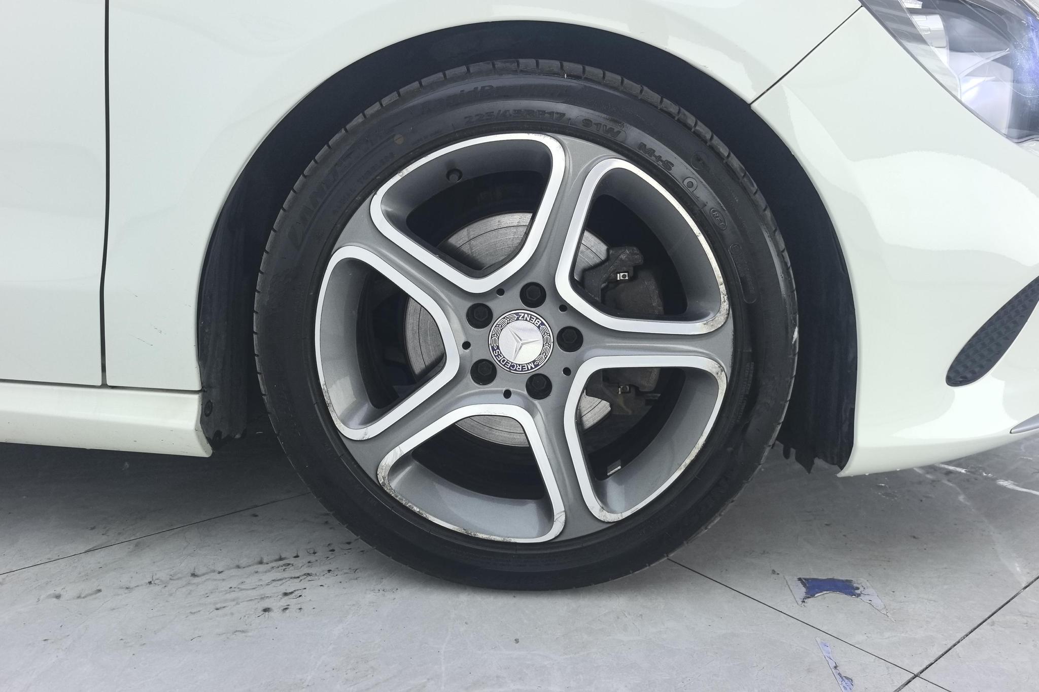 Mercedes-Benz CLA 2017 CLA 180