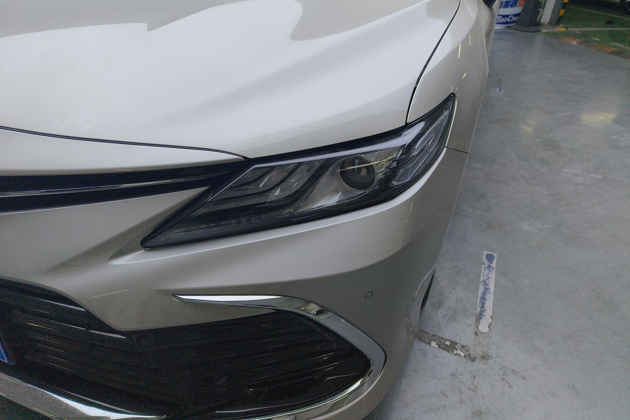 Toyota Camry 2023 2.0G Luxury
