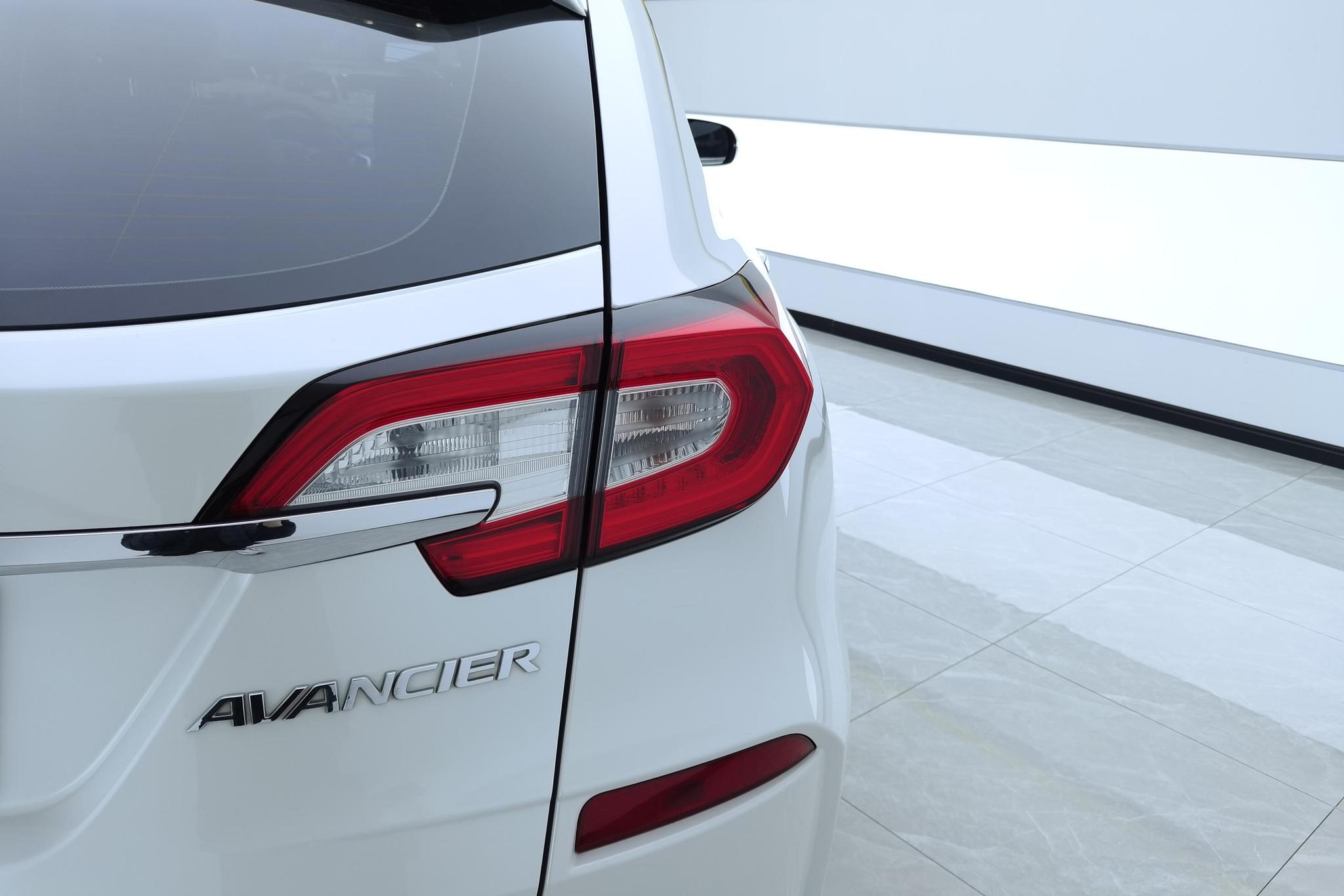 Honda Avancier 2017 240TURBO Elite