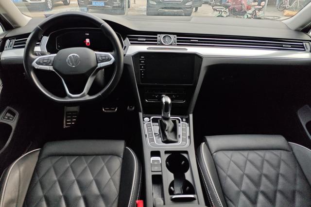 Volkswagen Magotan PHEV 2022 Черный из Китая, фото 4