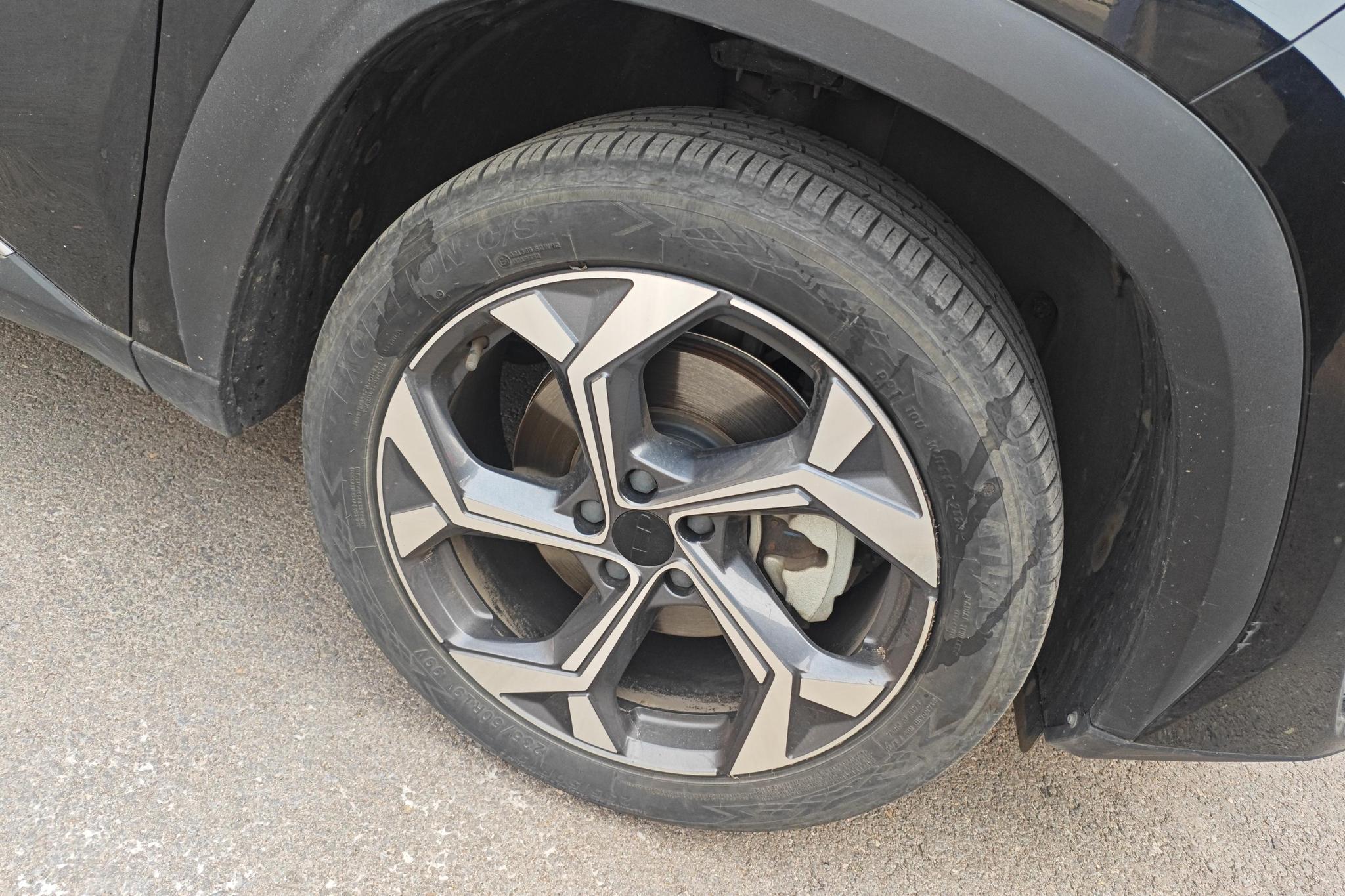 Geely Boyue L L 2023 1.5TD DCT Luxury