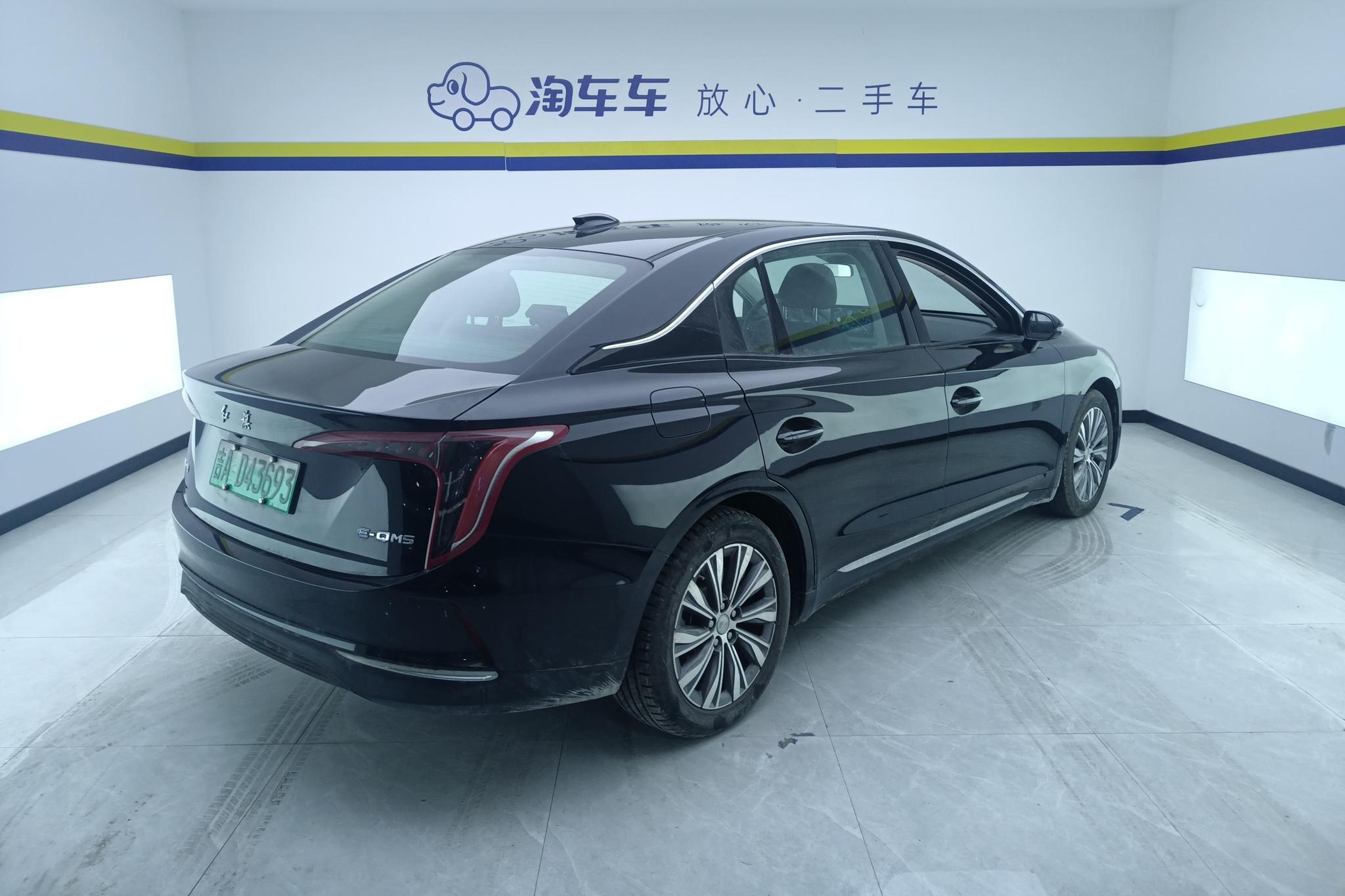 Hongqi E-QM5 2022 431km 5 мест