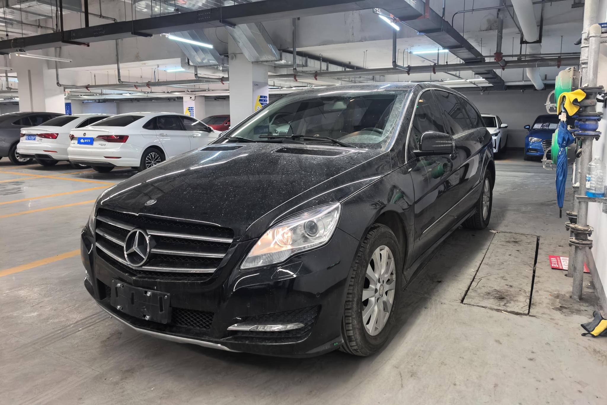 Mercedes-Benz R
