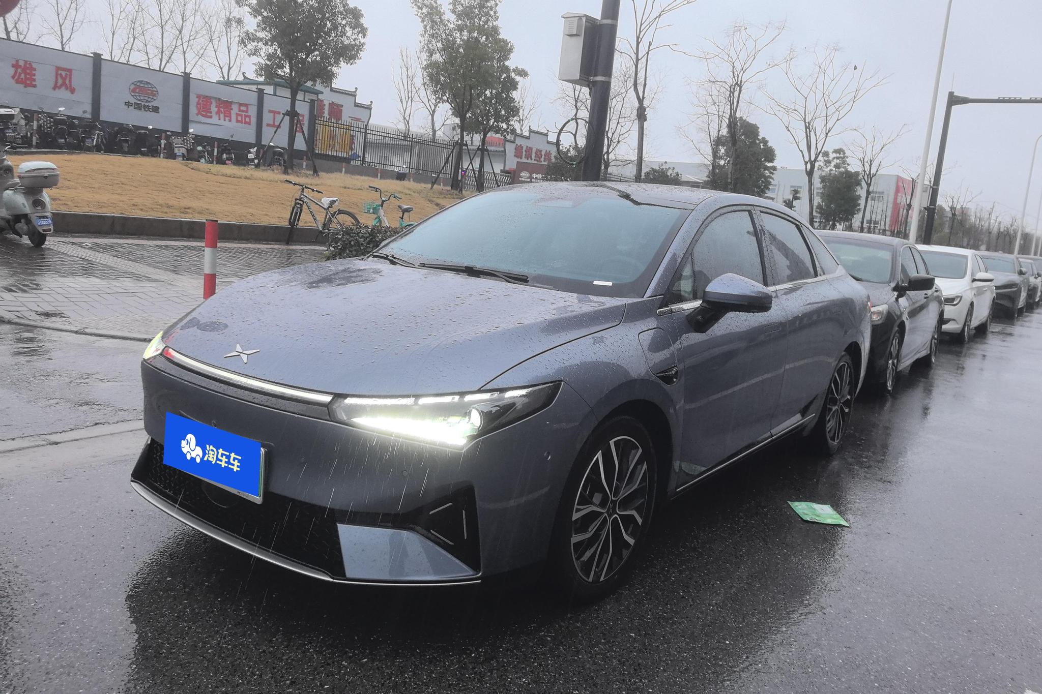XPENG P5