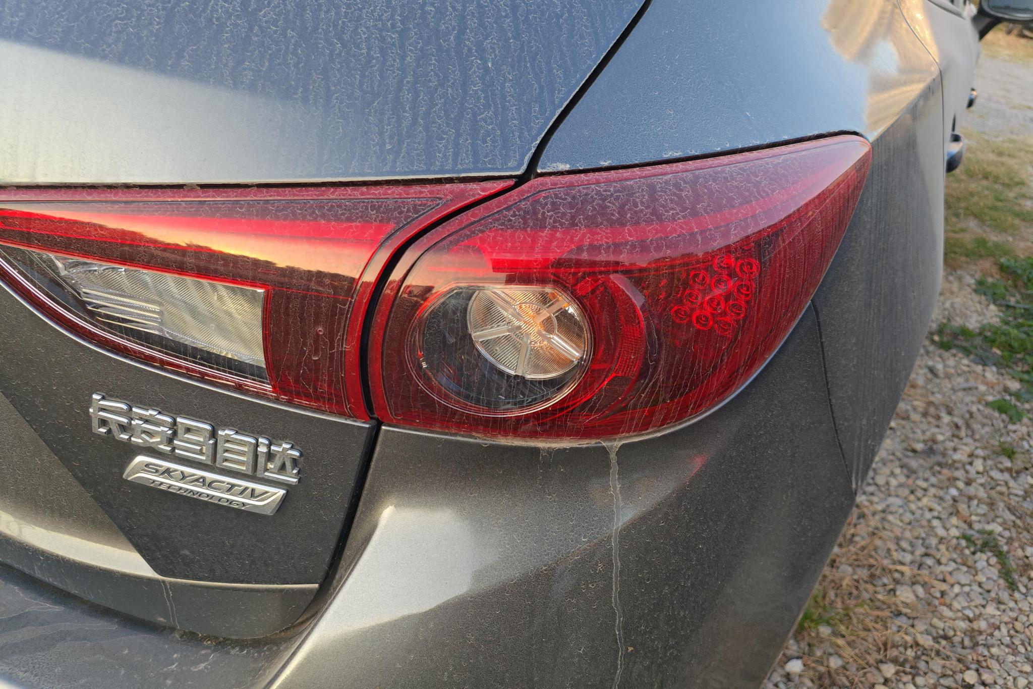 Mazda Mazda3 3 2017 1.5L AT Luxury V