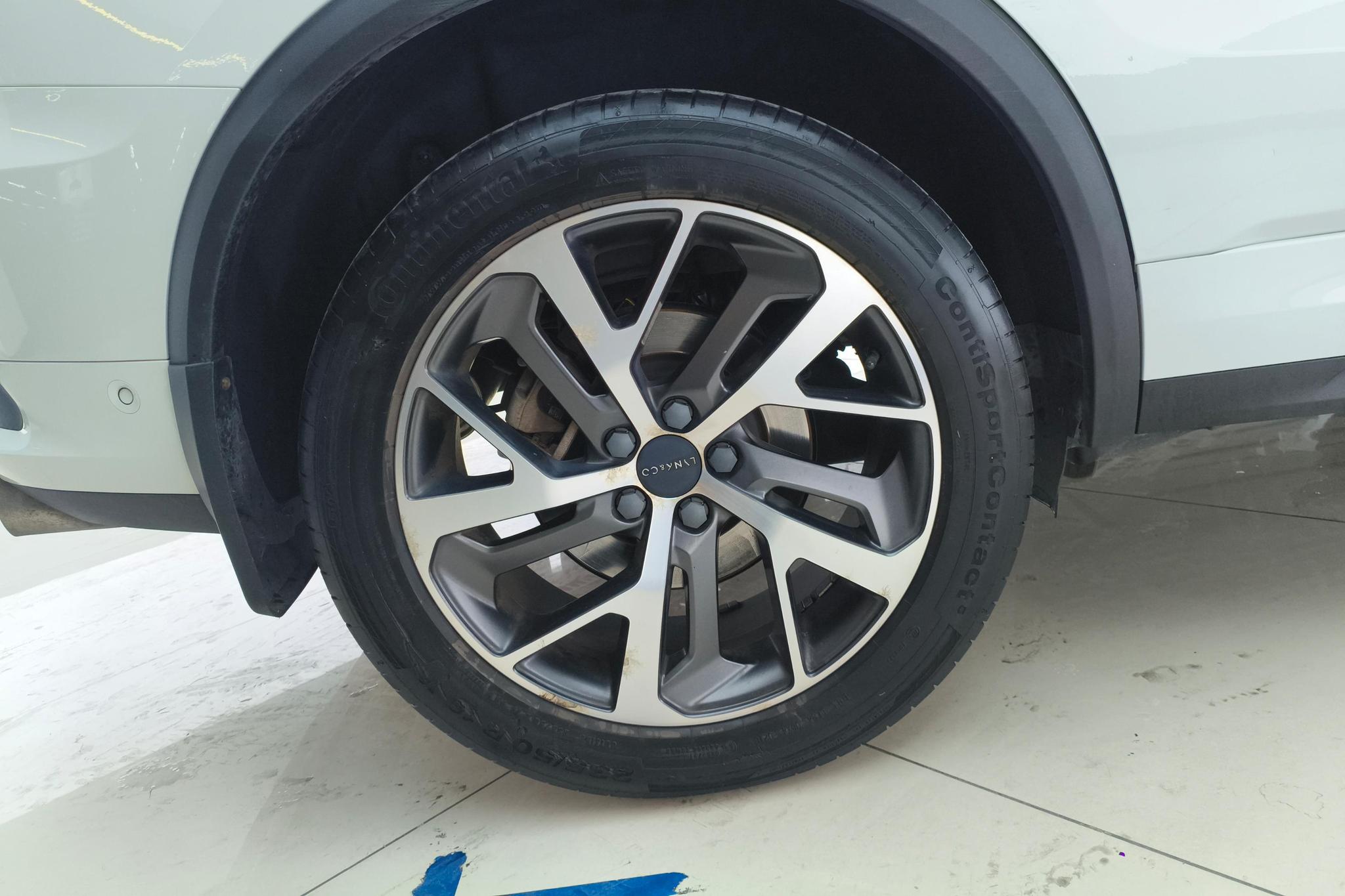 Lynk & Co 01 2017 2.0T Pro