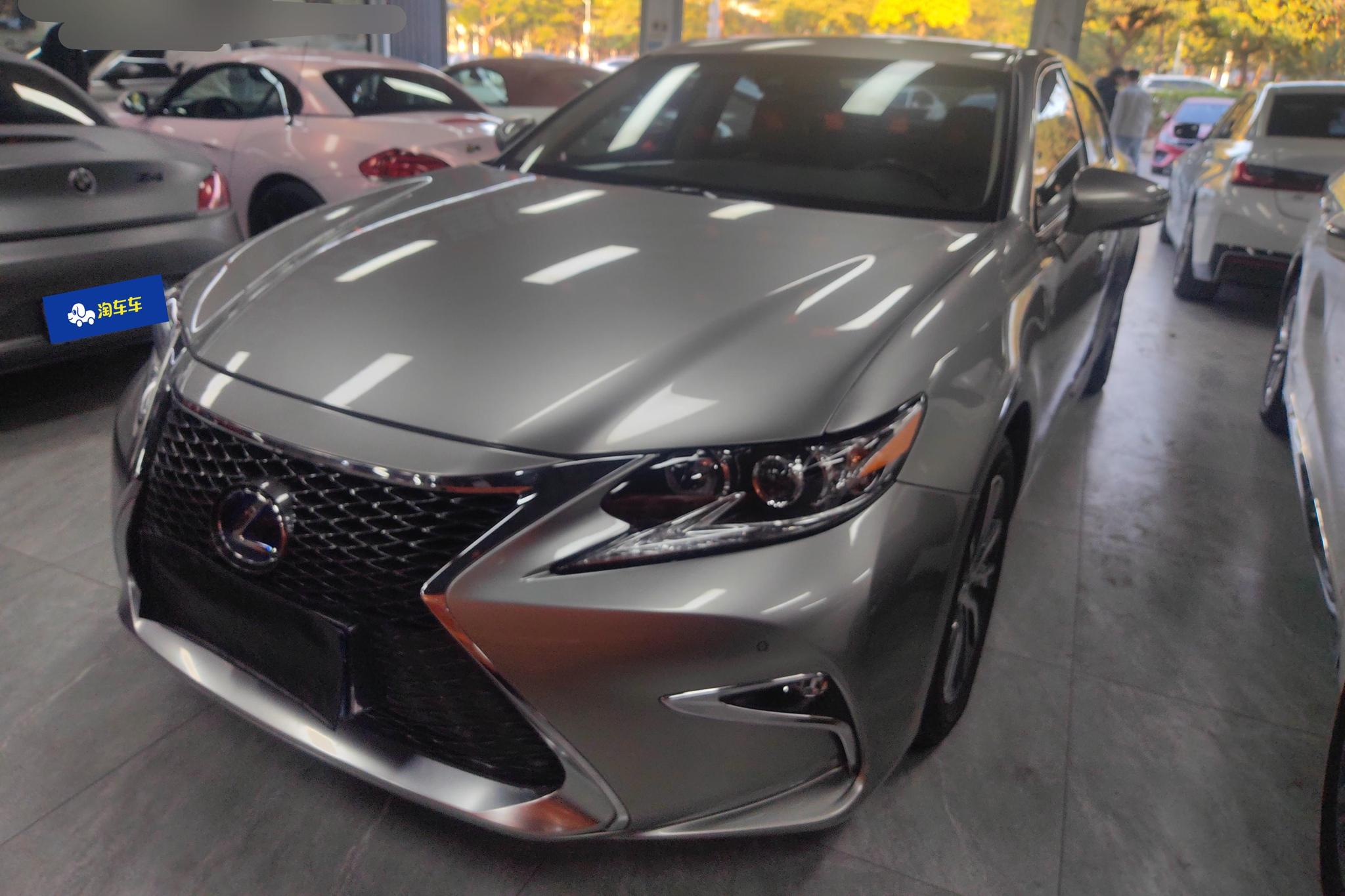 Lexus ES 2015 300h Comfort