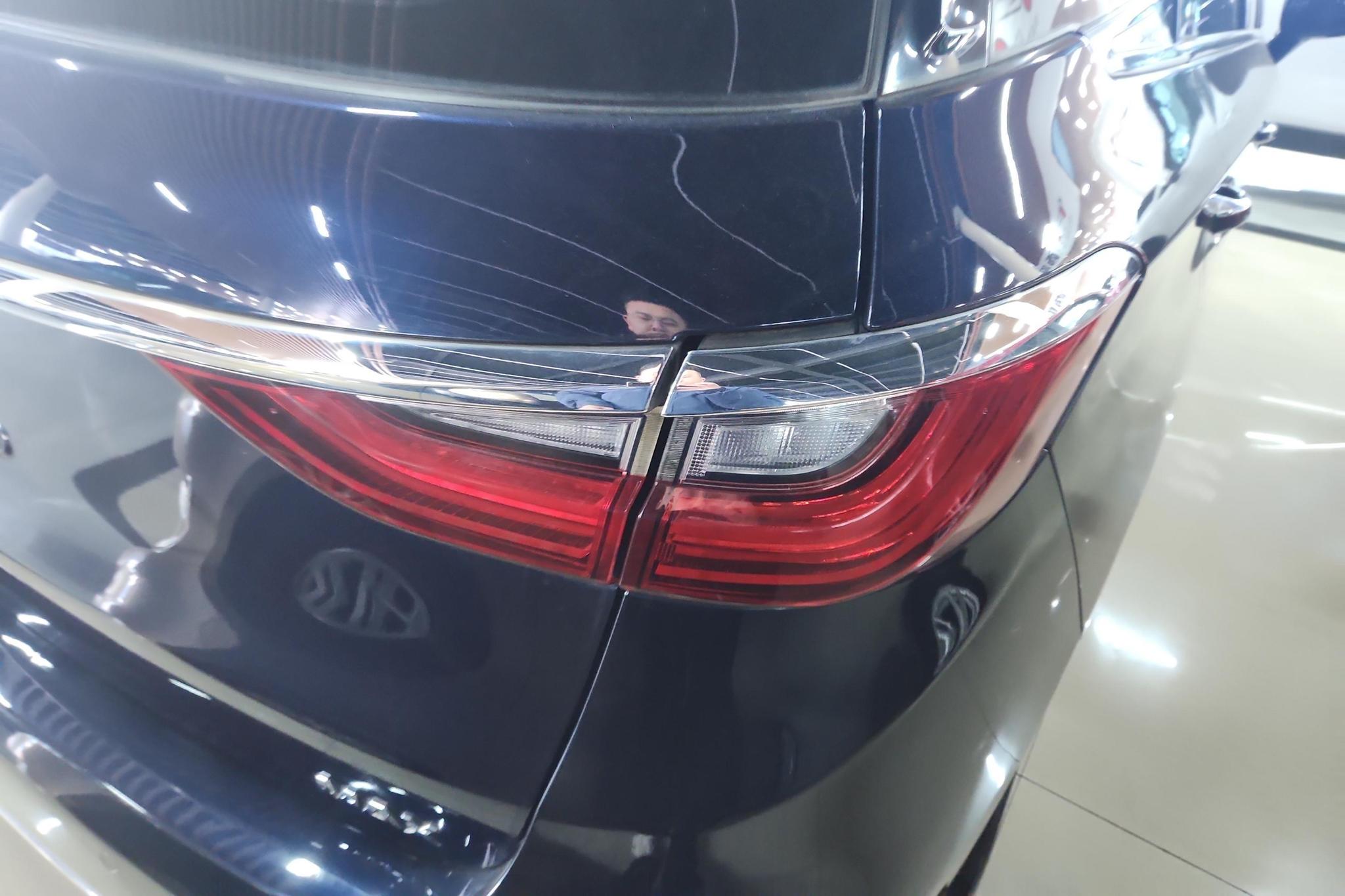 BYD Song MAX MAX 2019 1.5T AT 6 мест VI