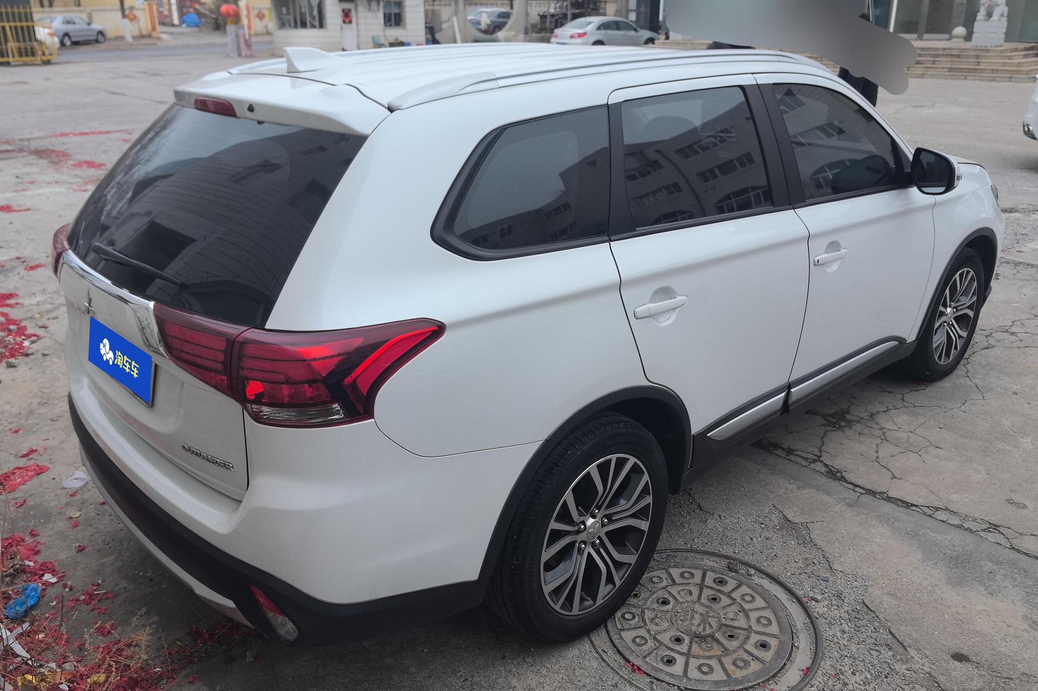 Mitsubishi Outlander 2018 2.0L 5 мест