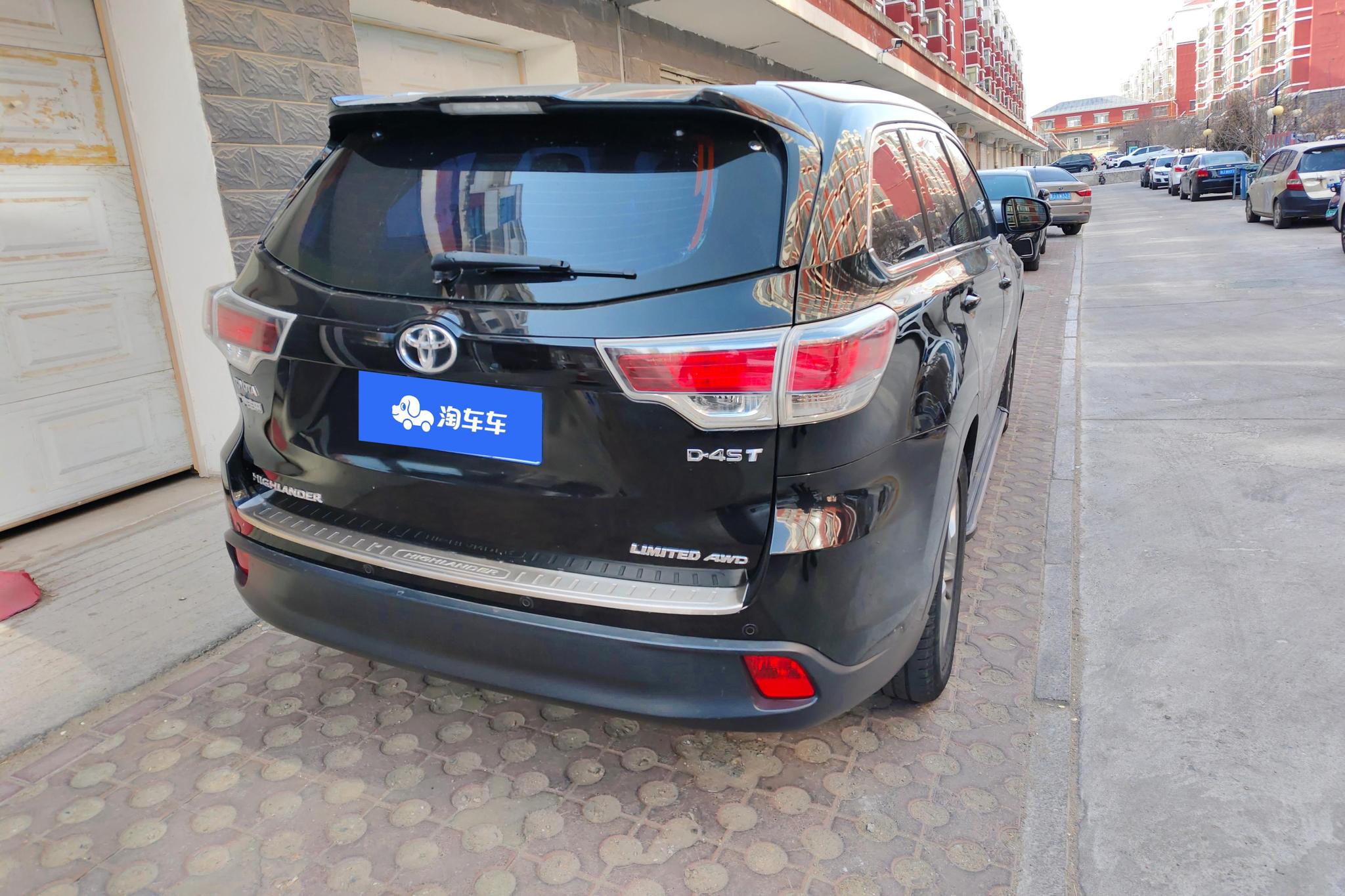 Toyota Highlander 2015 2.0T 7 мест