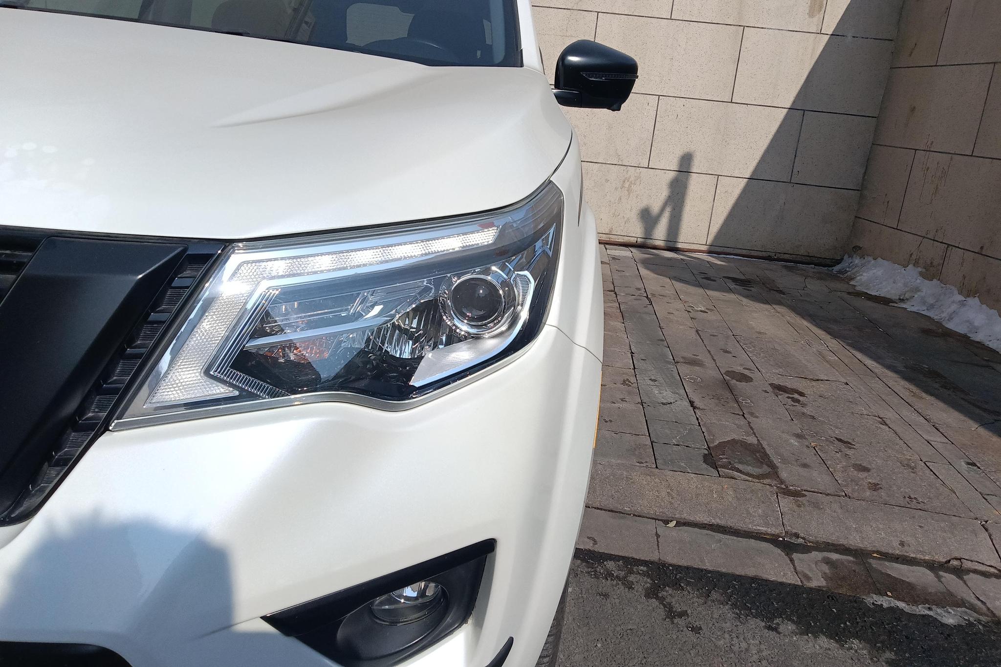 Nissan Terra 2020 2.5L AT Flagship