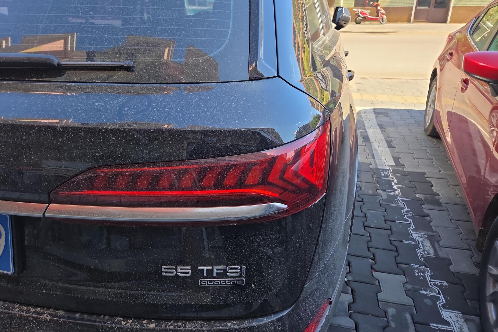 Audi Q7 2023 55 TFSI quattro S line Sport