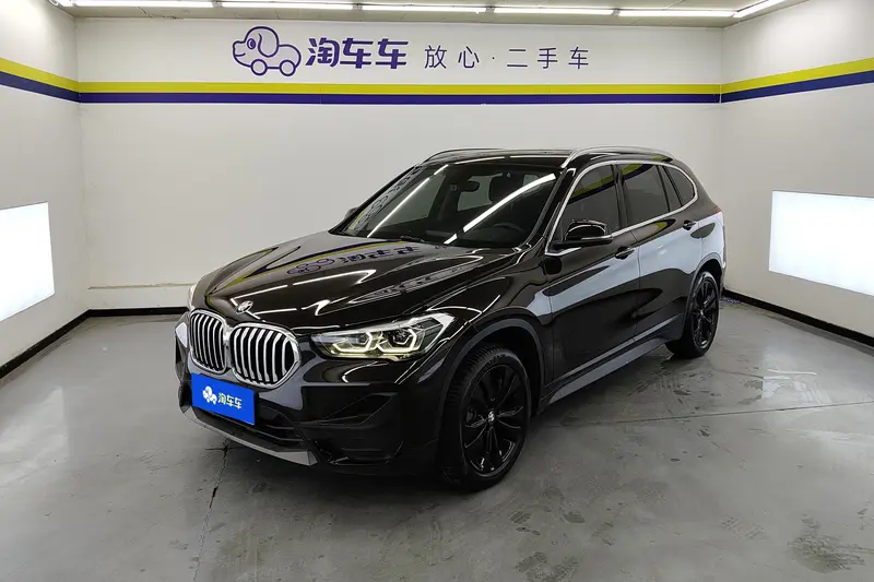 BMW X1 — фото 1