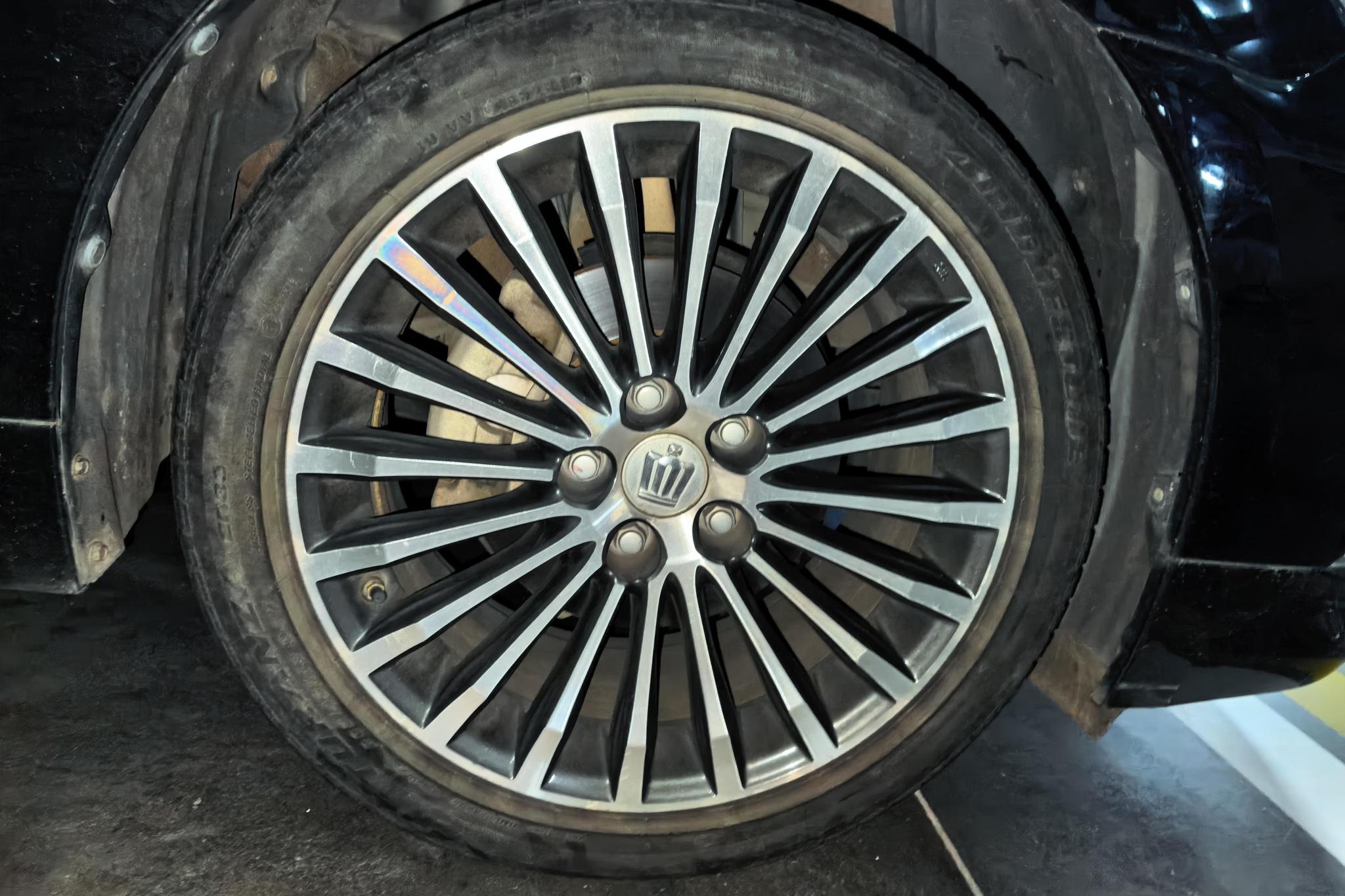 Toyota Crown 2018 2.0T Sport