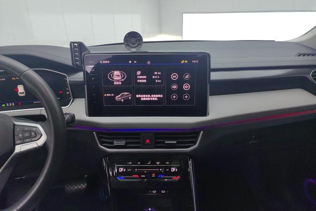 Volkswagen GTE 2023 280 TSI Plus — фото 12