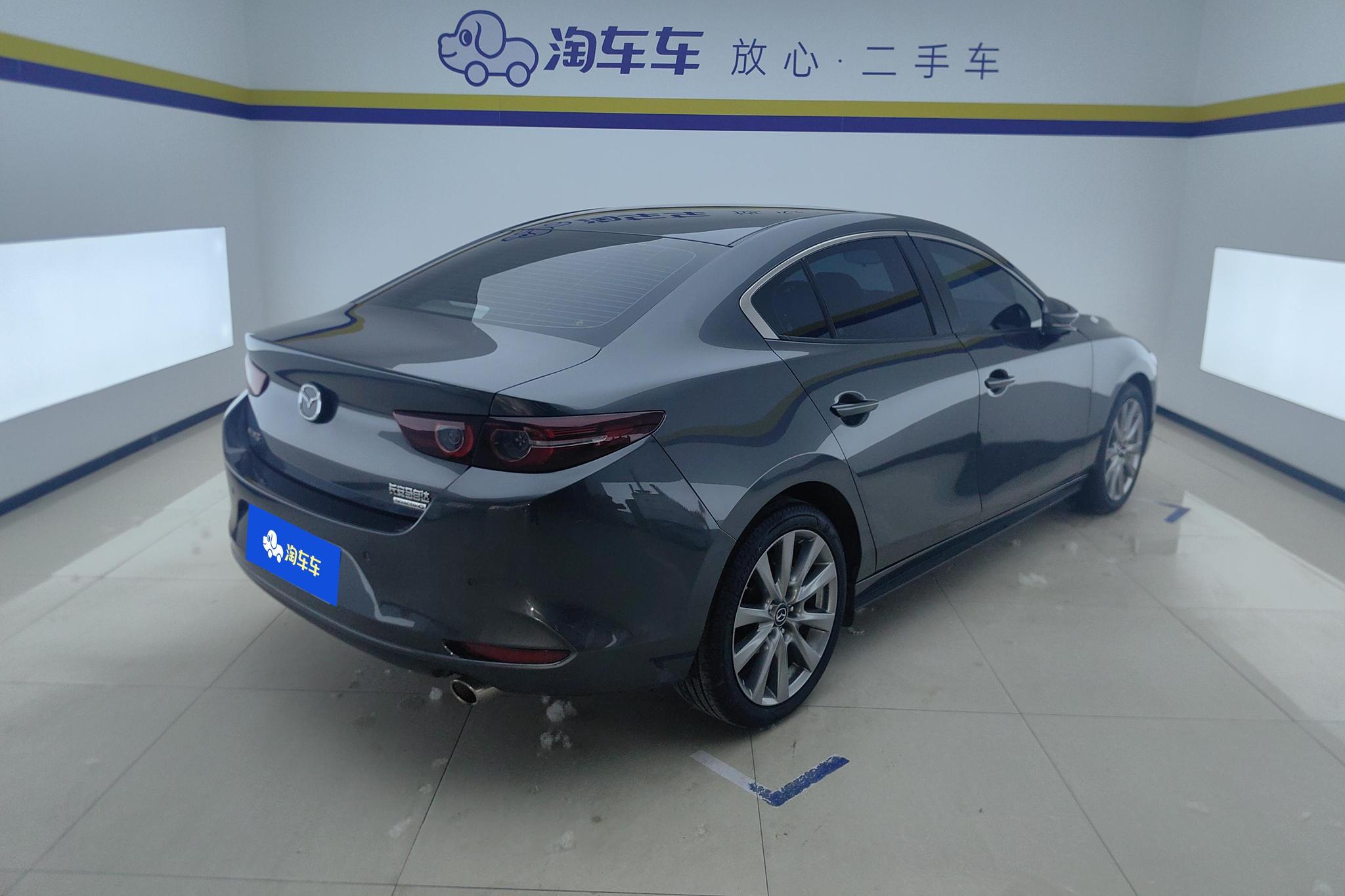 Mazda Mazda3 3 2021 2.0L AT