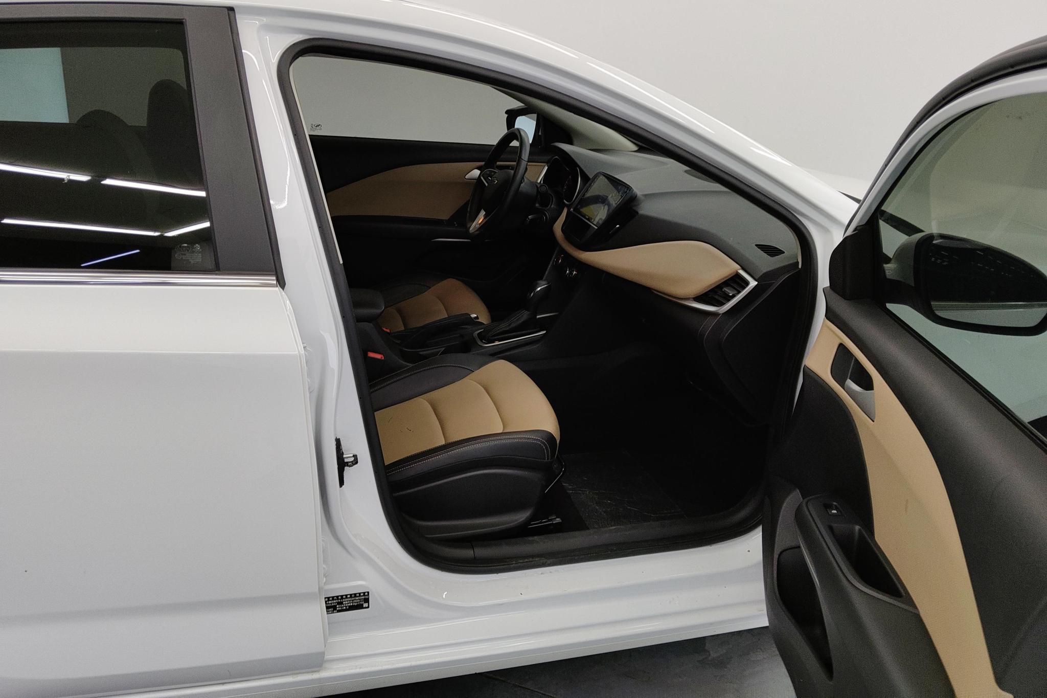 Chevrolet Monza 2020 320 AT Enjoy
