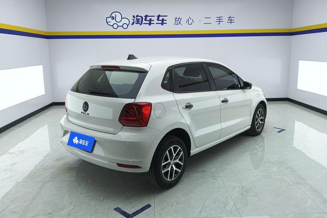 Volkswagen Polo 2018 1.5 L AT — фото 3