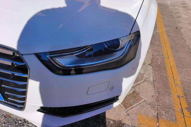 Audi A4L 2016 35 TFSI S line Comfort — фото 4