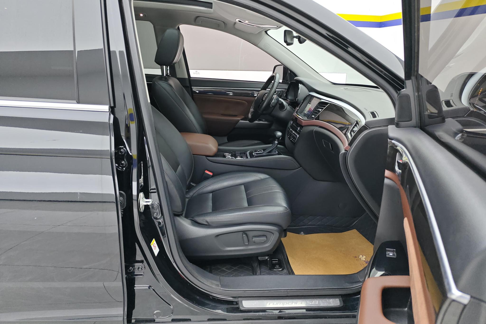 GAC GS8 2017 320T Luxury Smart Connect 7 мест