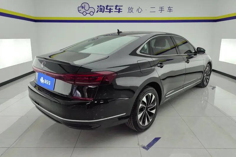 Volkswagen Passat — фото 3