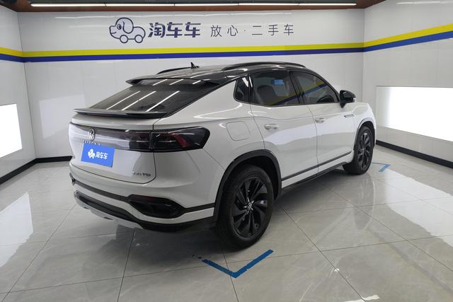 Volkswagen Tayron X 2023 330 TSI 2 WD — фото 3