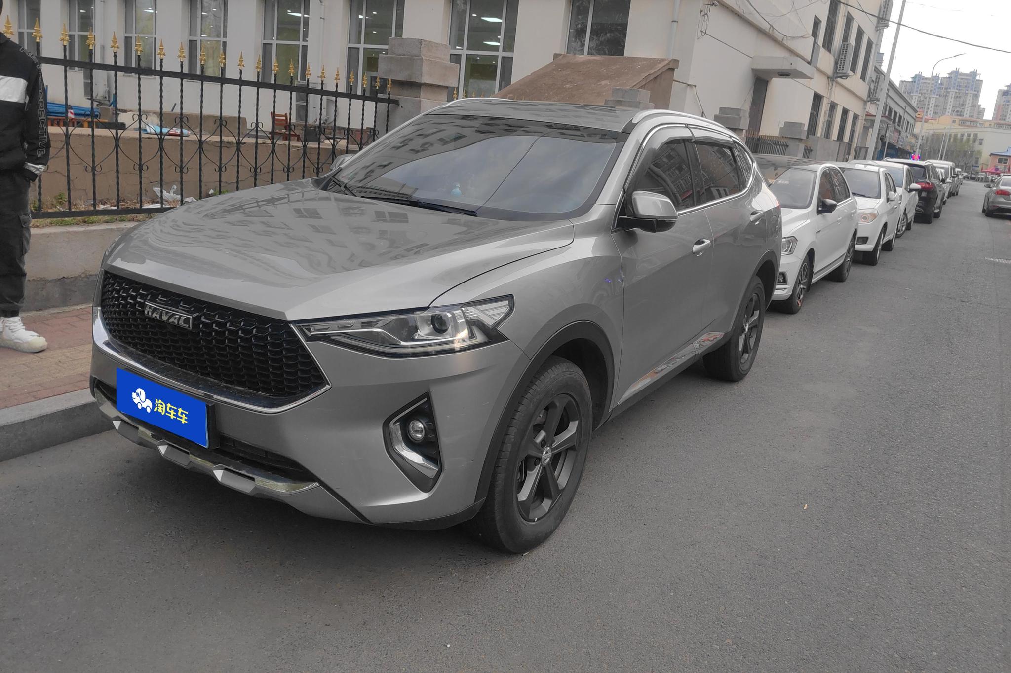 Haval F7