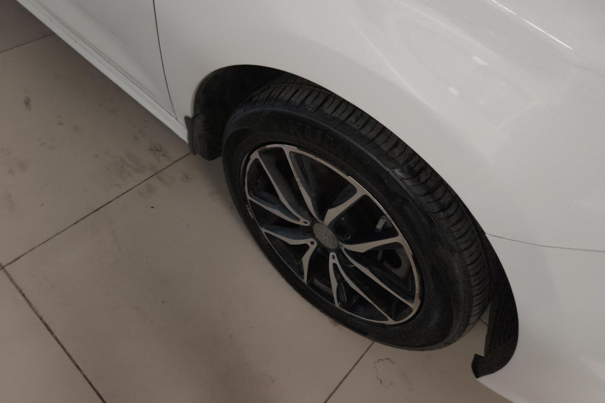 BYD Song MAX MAX 2017 1.5T AT Elite 7 мест
