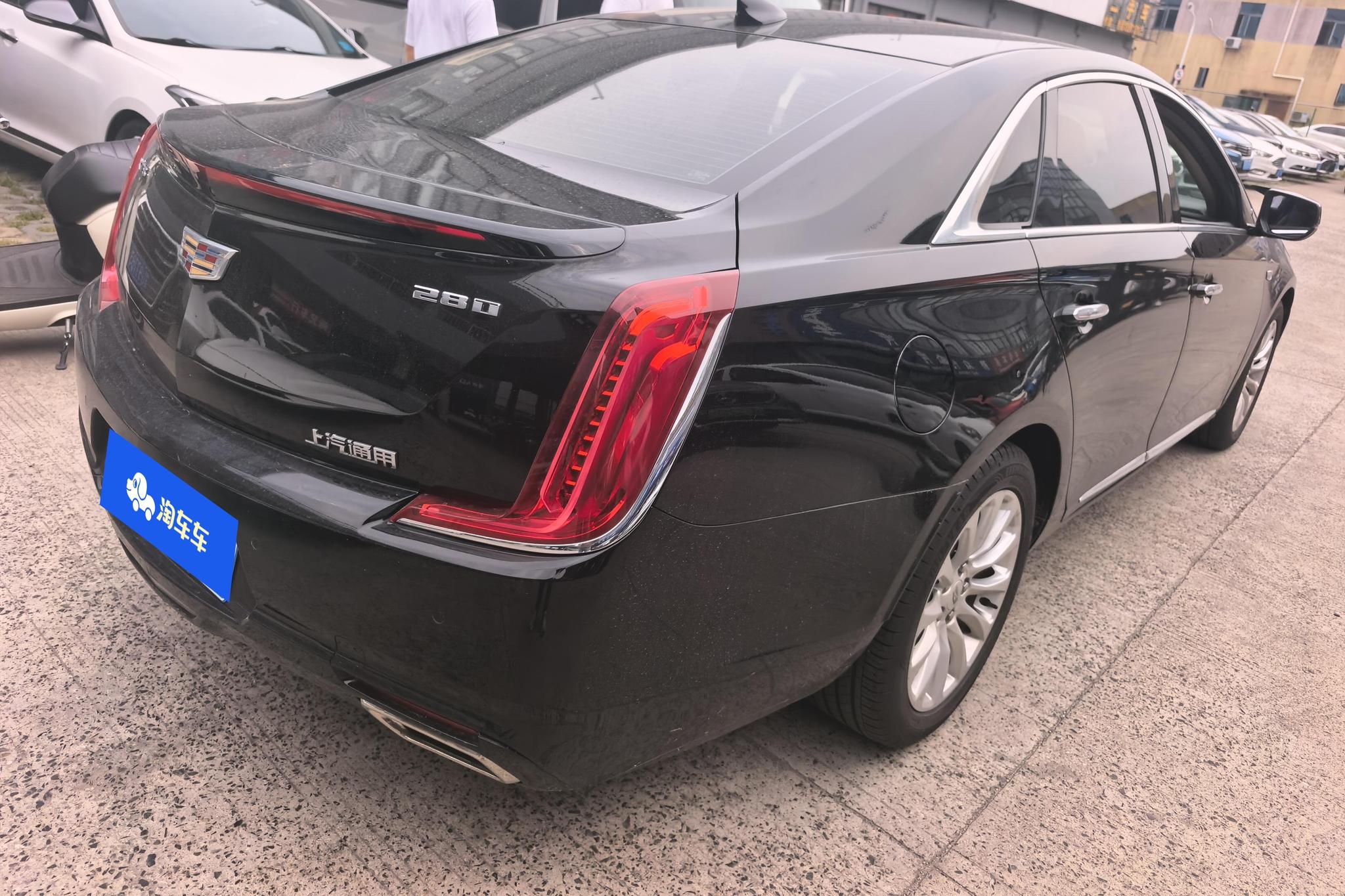 Cadillac XTS 2018 28T