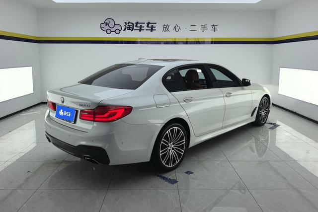BMW 5-Series 2018 530 Li Leading M — фото 3