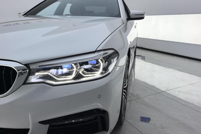 BMW 5-Series 2018 530 Li Leading M — фото 4