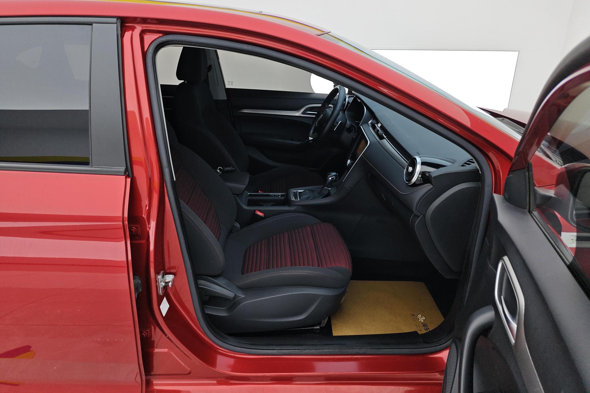 MG 6 2019 20T AT